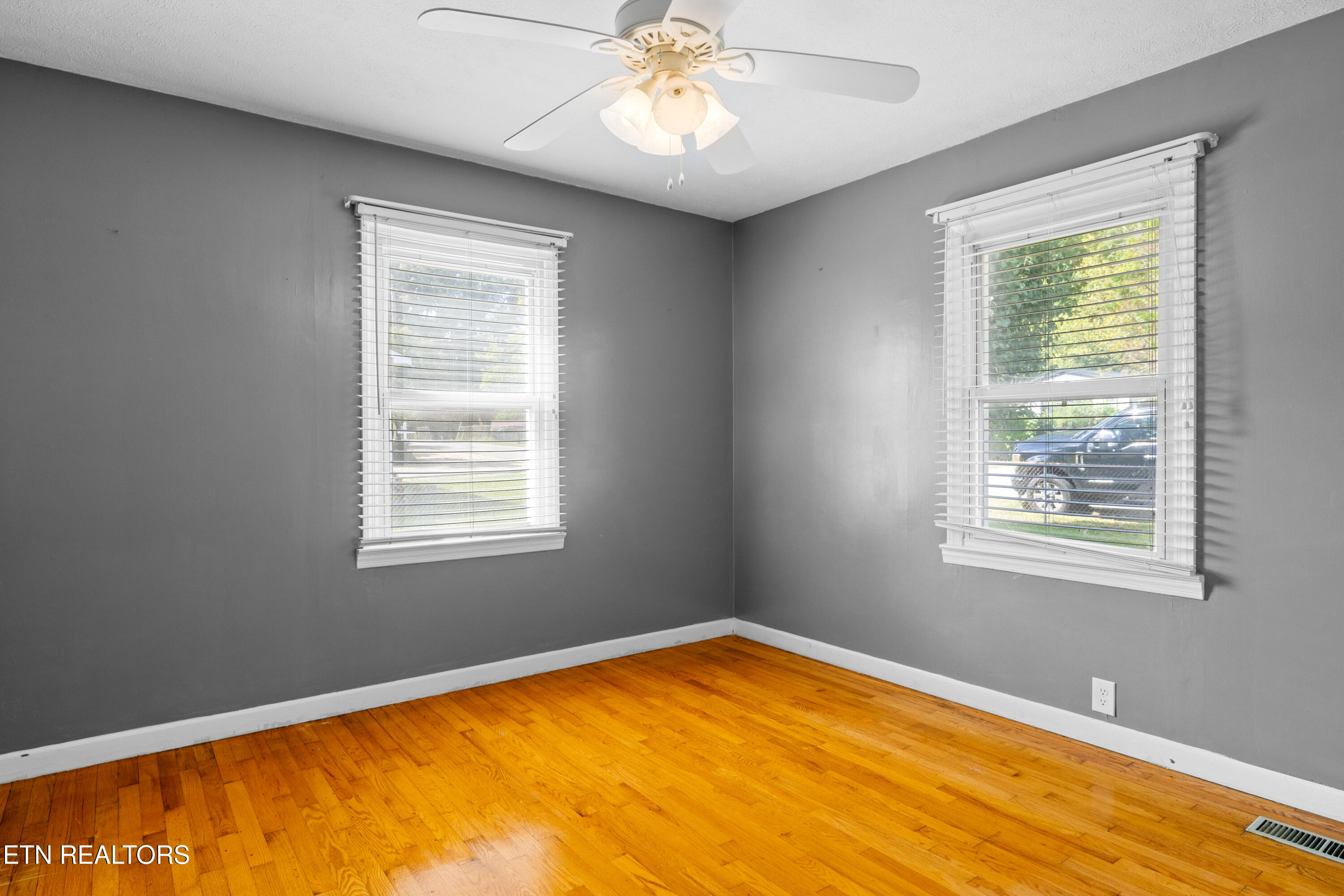 218 Doris Lane Maryville TN 37803