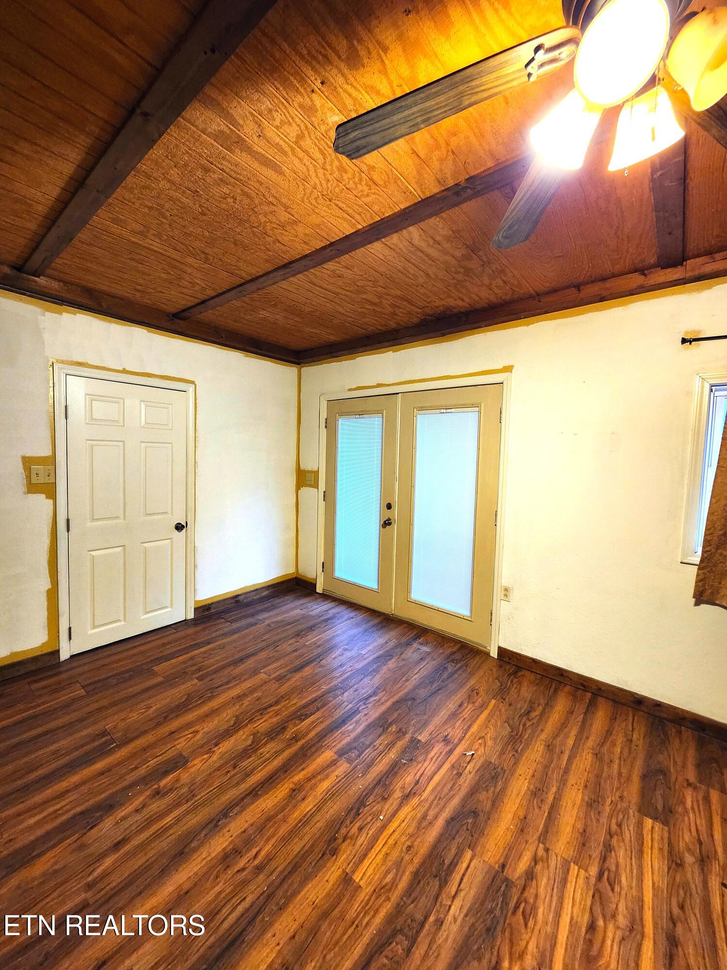 1090 Caney Creek Lane Greeneville TN 37745