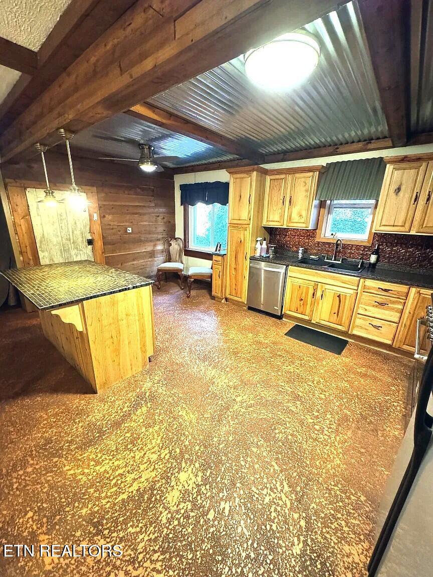 1090 Caney Creek Lane Greeneville TN 37745