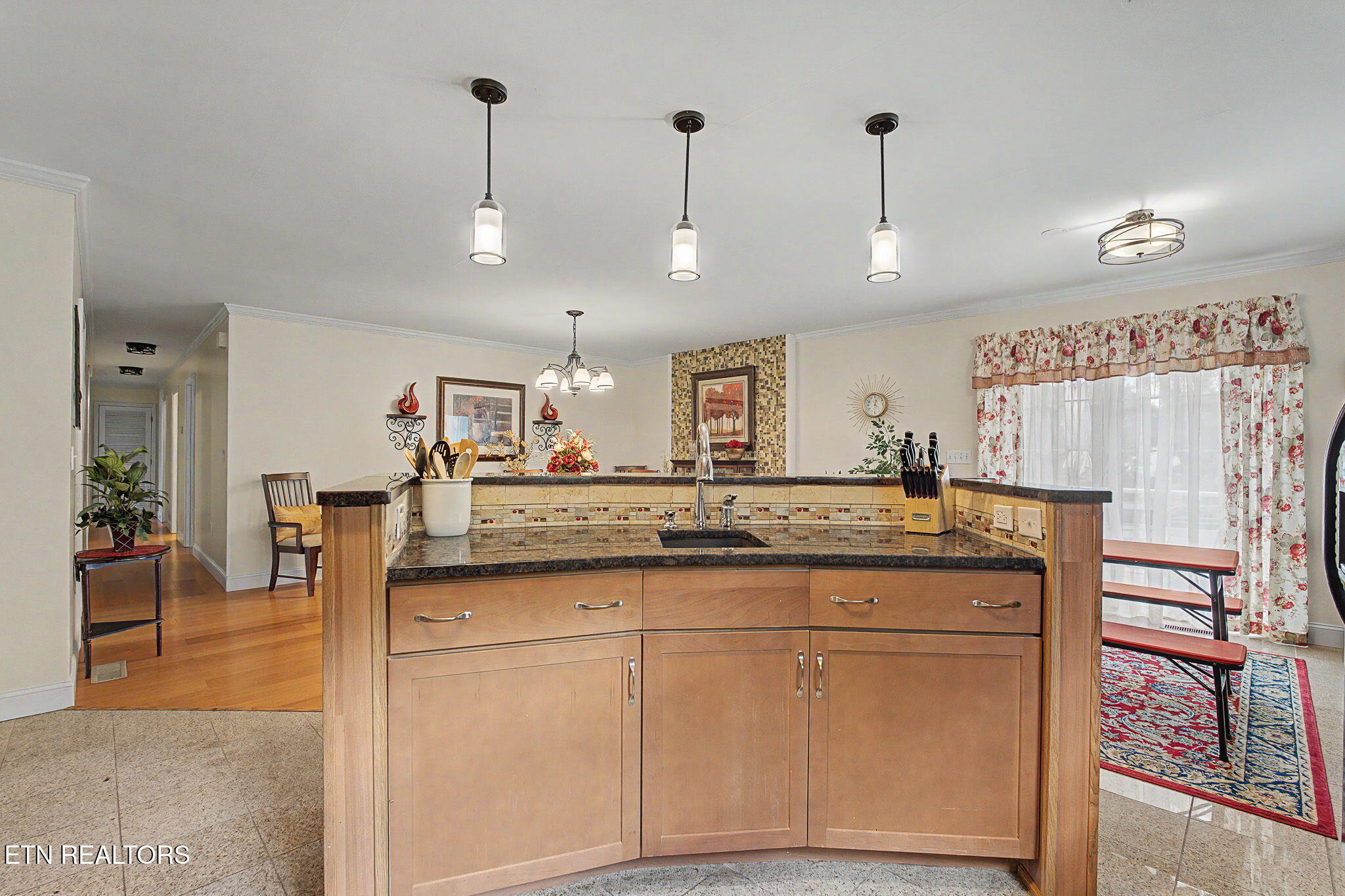 1121 Smokyview Drive Sevierville TN 37862