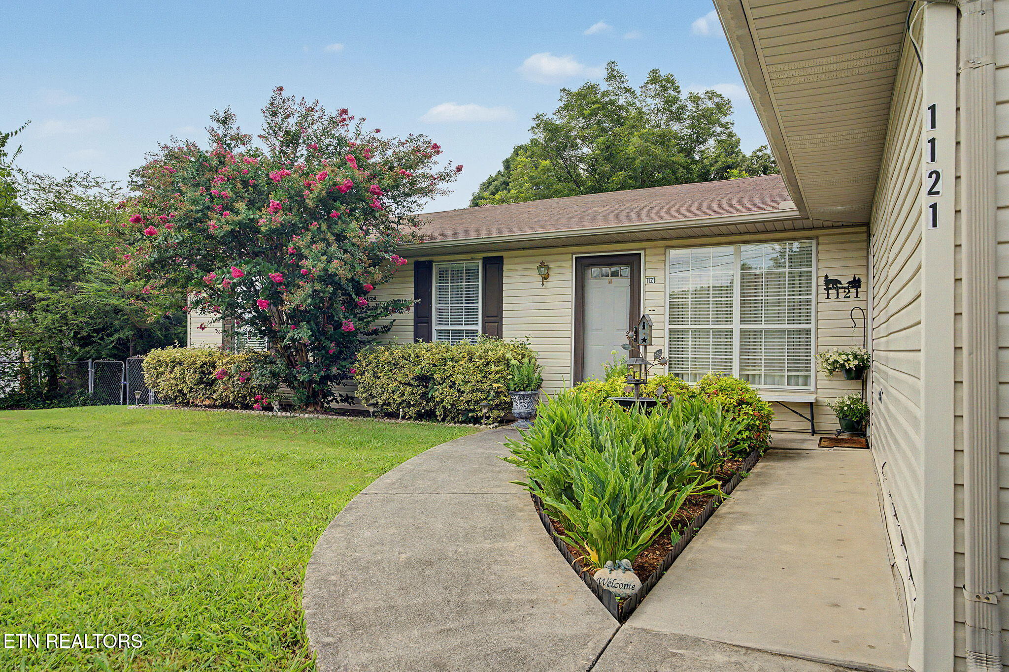 1121 Smokyview Drive Sevierville TN 37862
