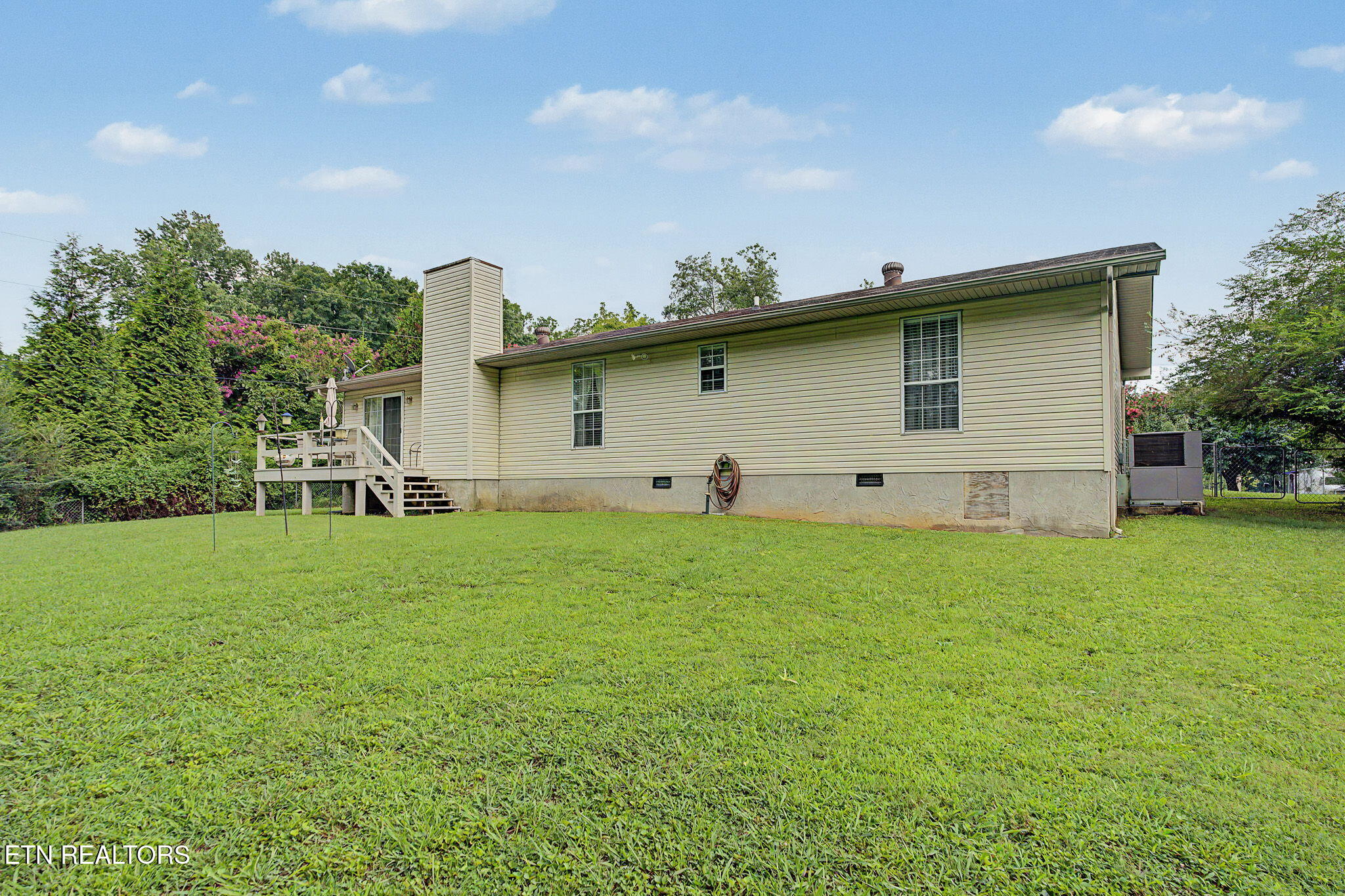 1121 Smokyview Drive Sevierville TN 37862