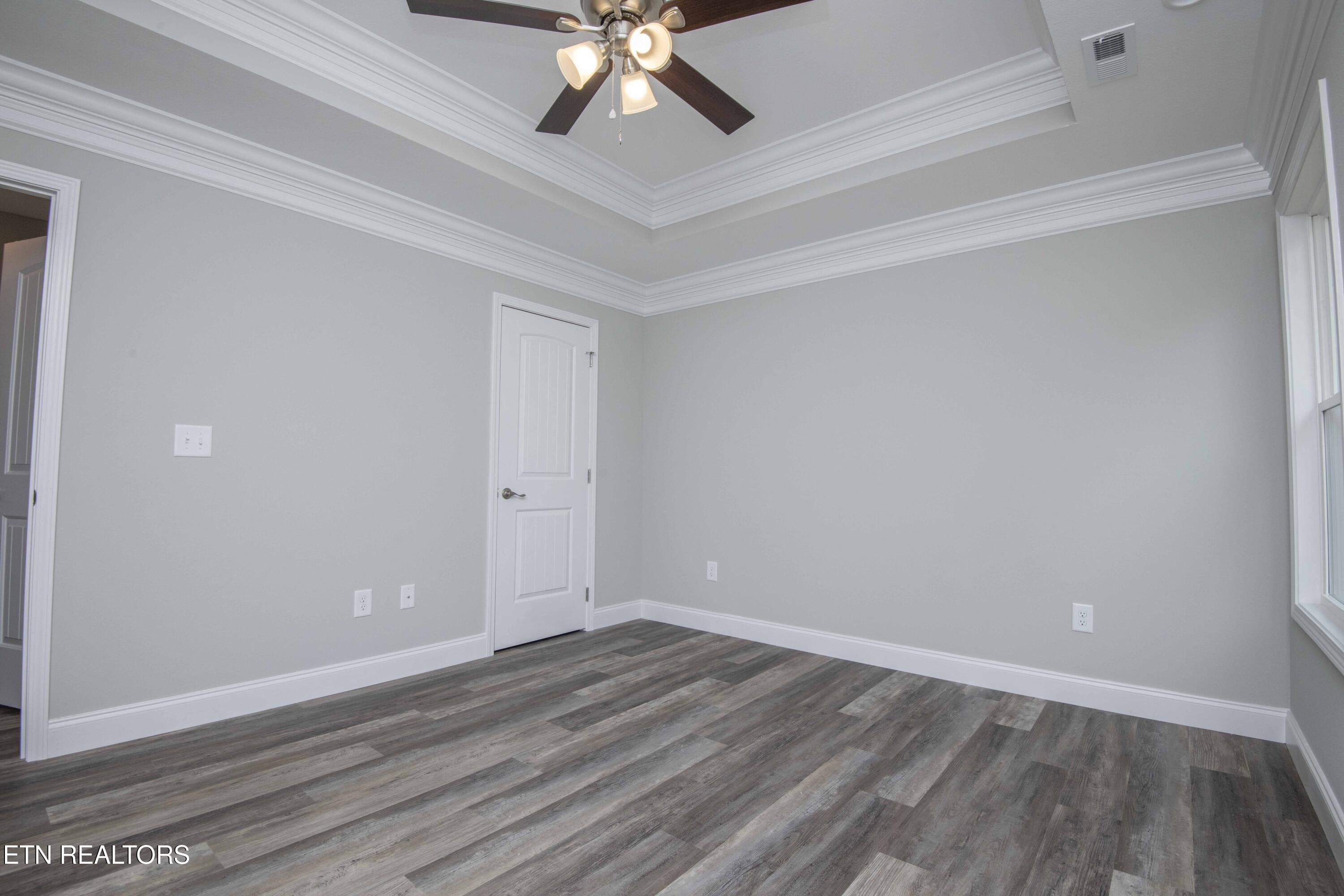 914 Mcadoo Street Clinton TN 37716