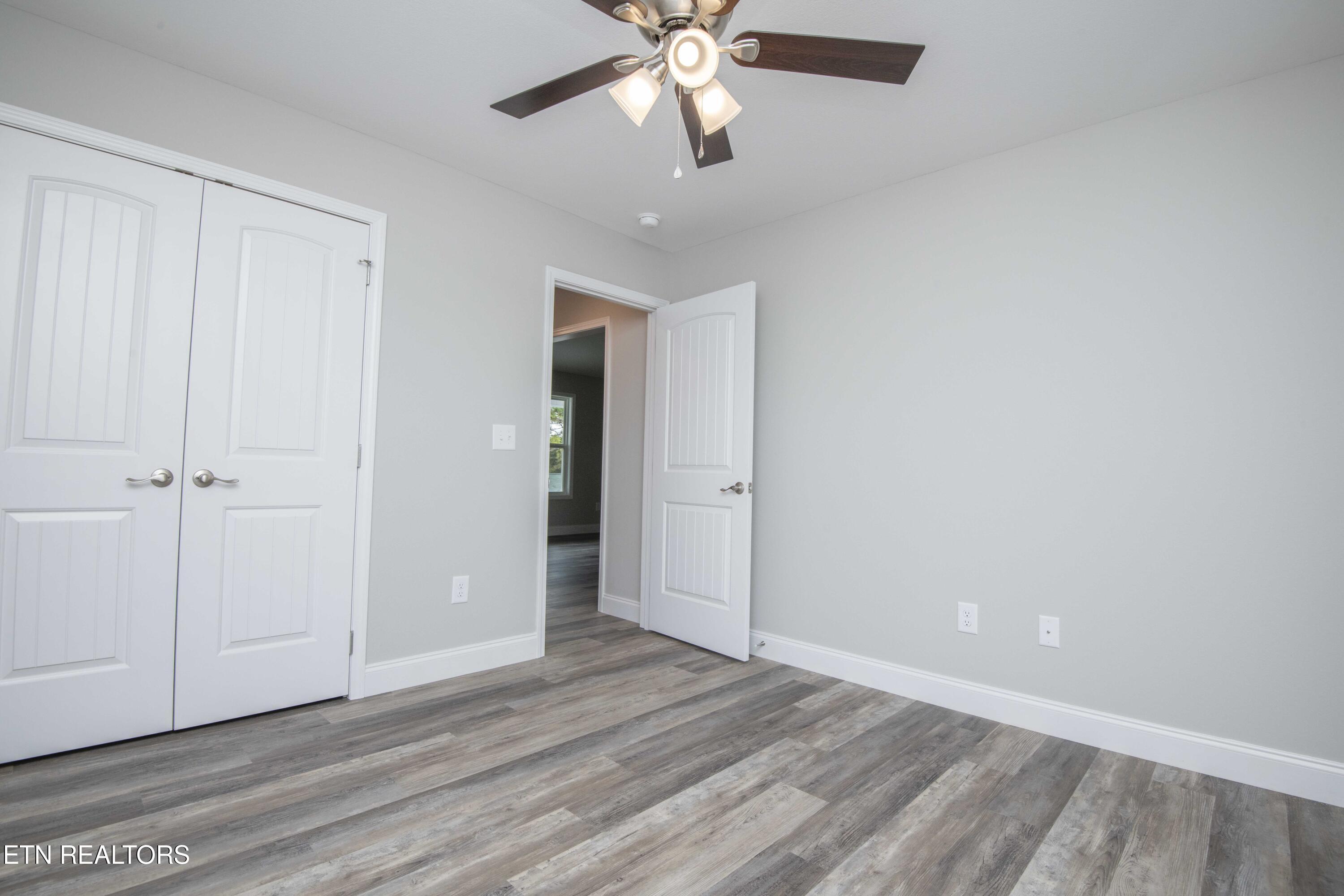 914 Mcadoo Street Clinton TN 37716