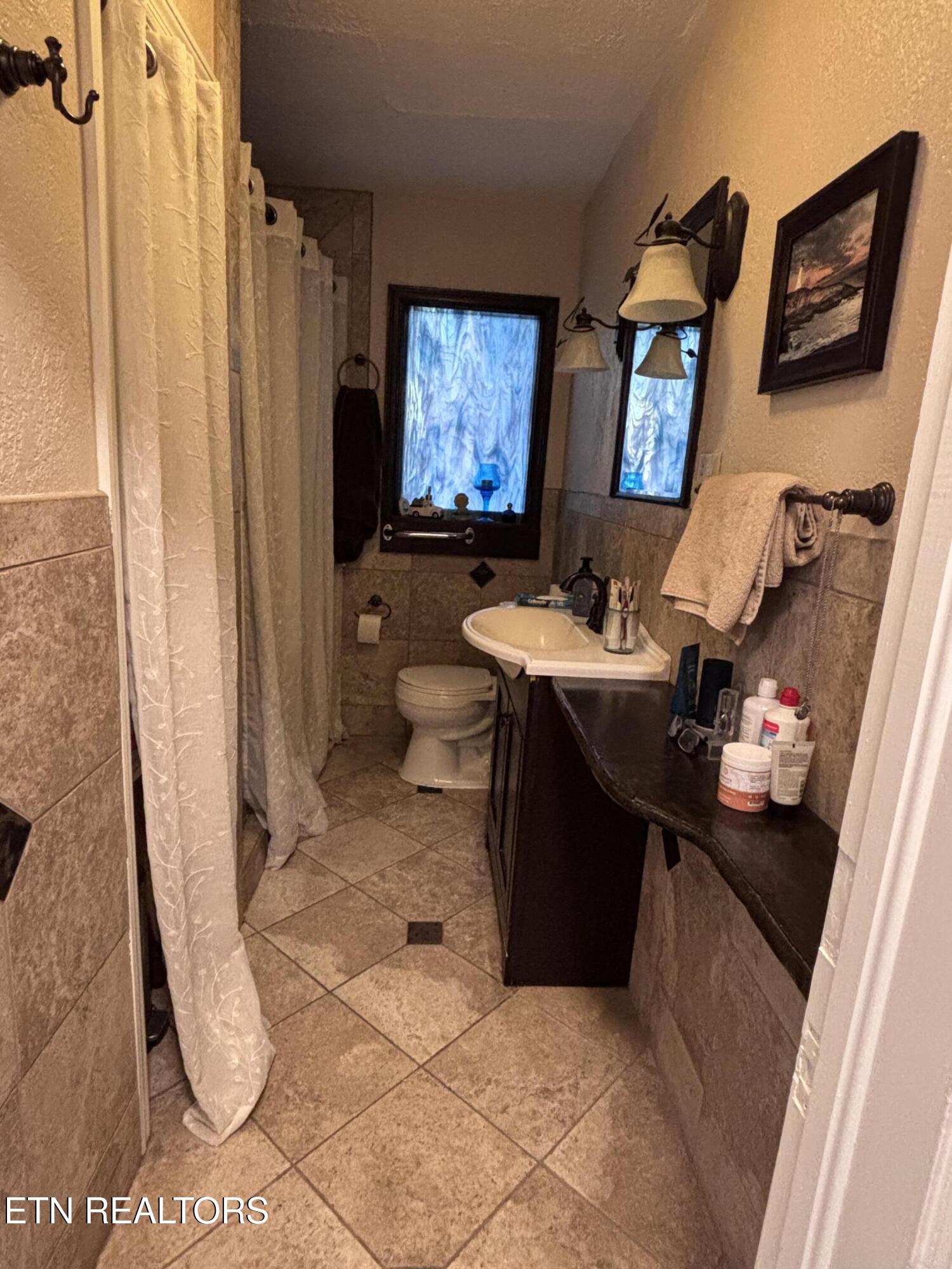 313 Cross Street Clinton TN 37716