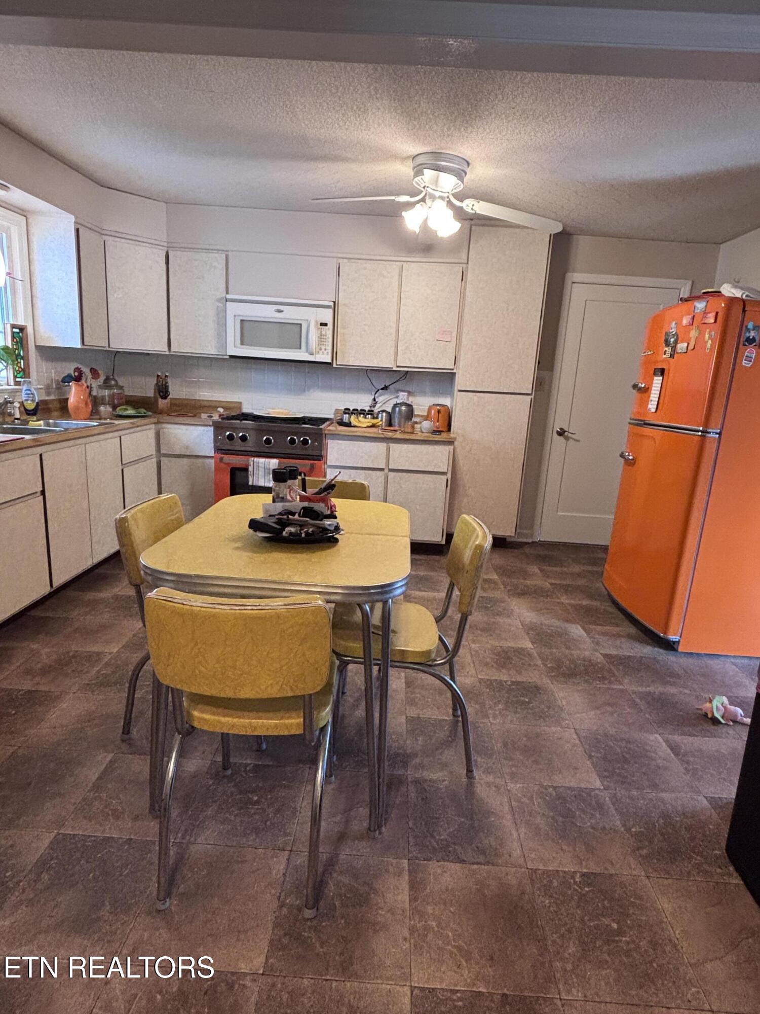 313 Cross Street Clinton TN 37716