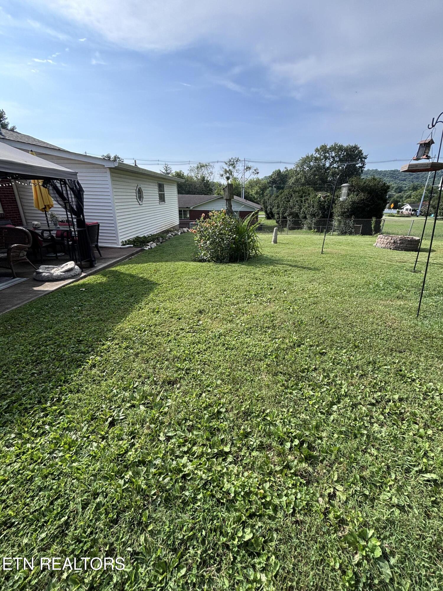 313 Cross Street Clinton TN 37716