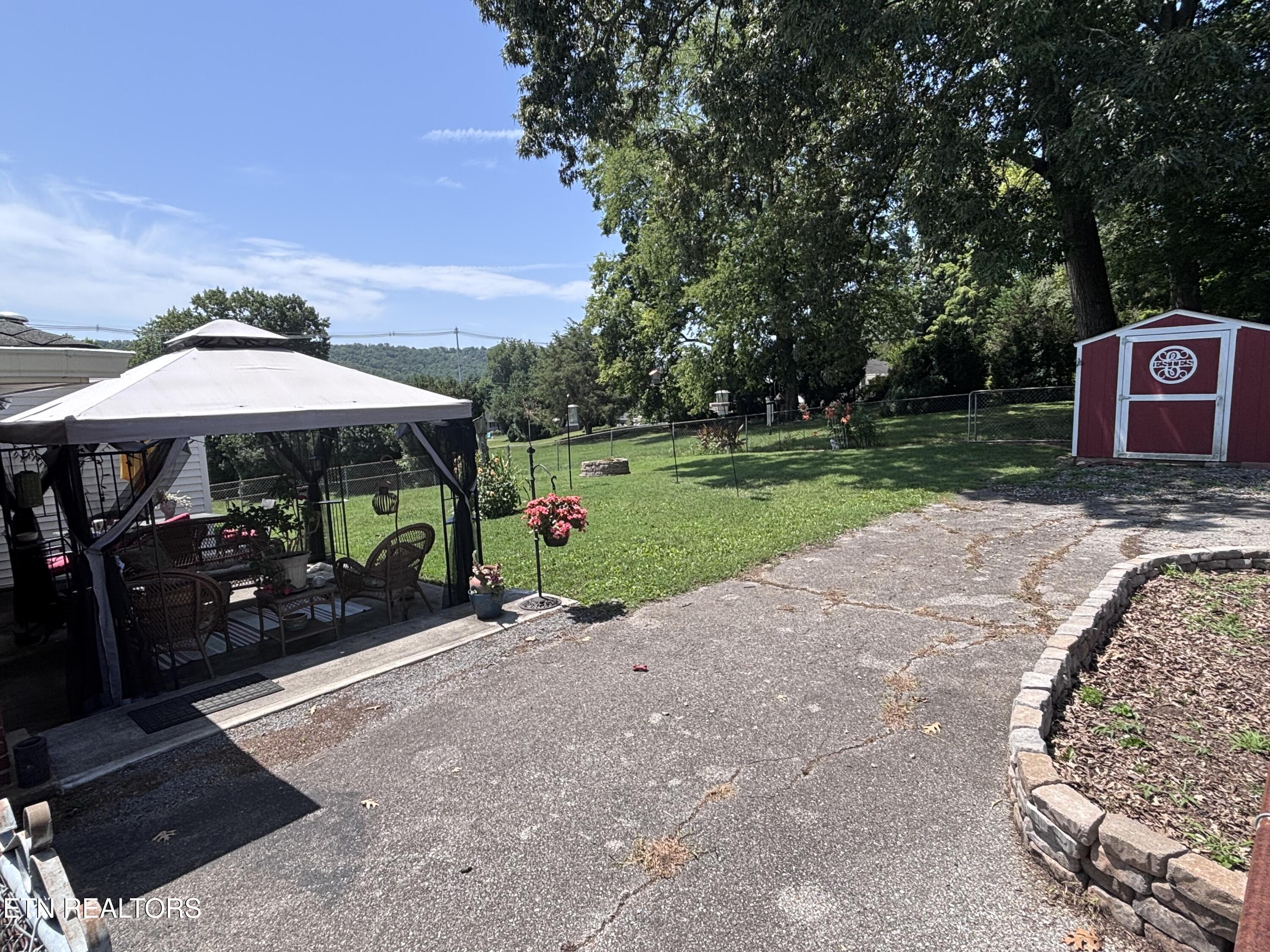 313 Cross Street Clinton TN 37716