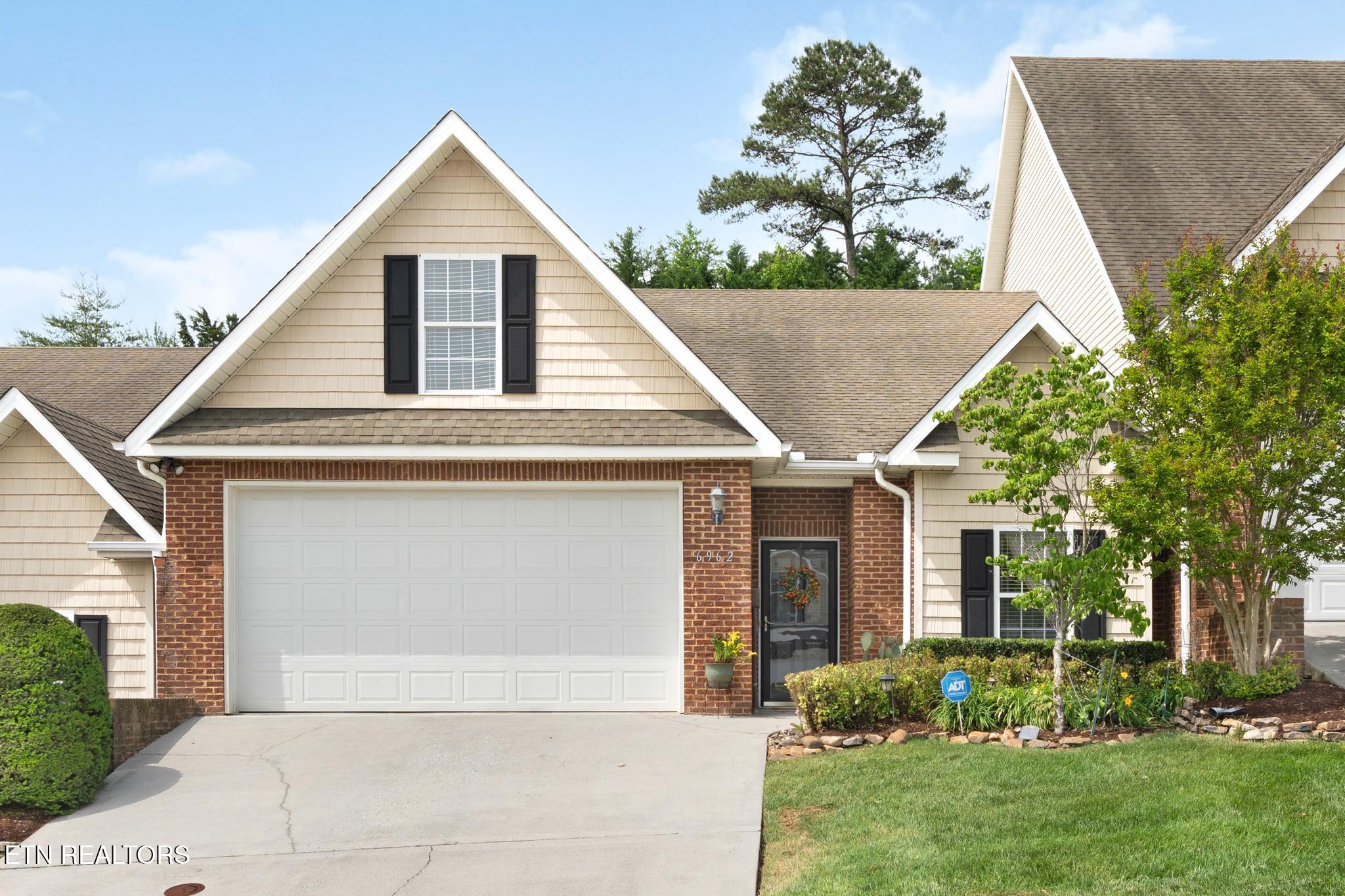 6962 Pemmbrooke Shire Lane Knoxville TN 37909