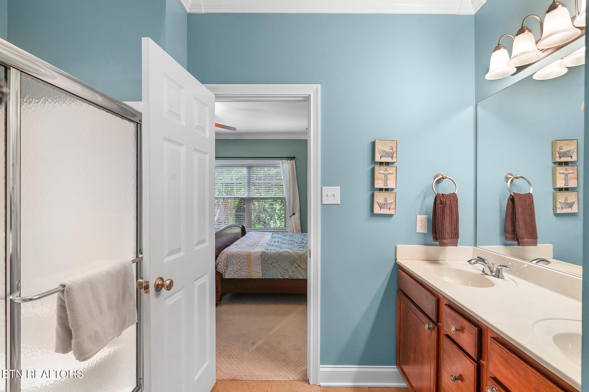 6962 Pemmbrooke Shire Lane Knoxville TN 37909