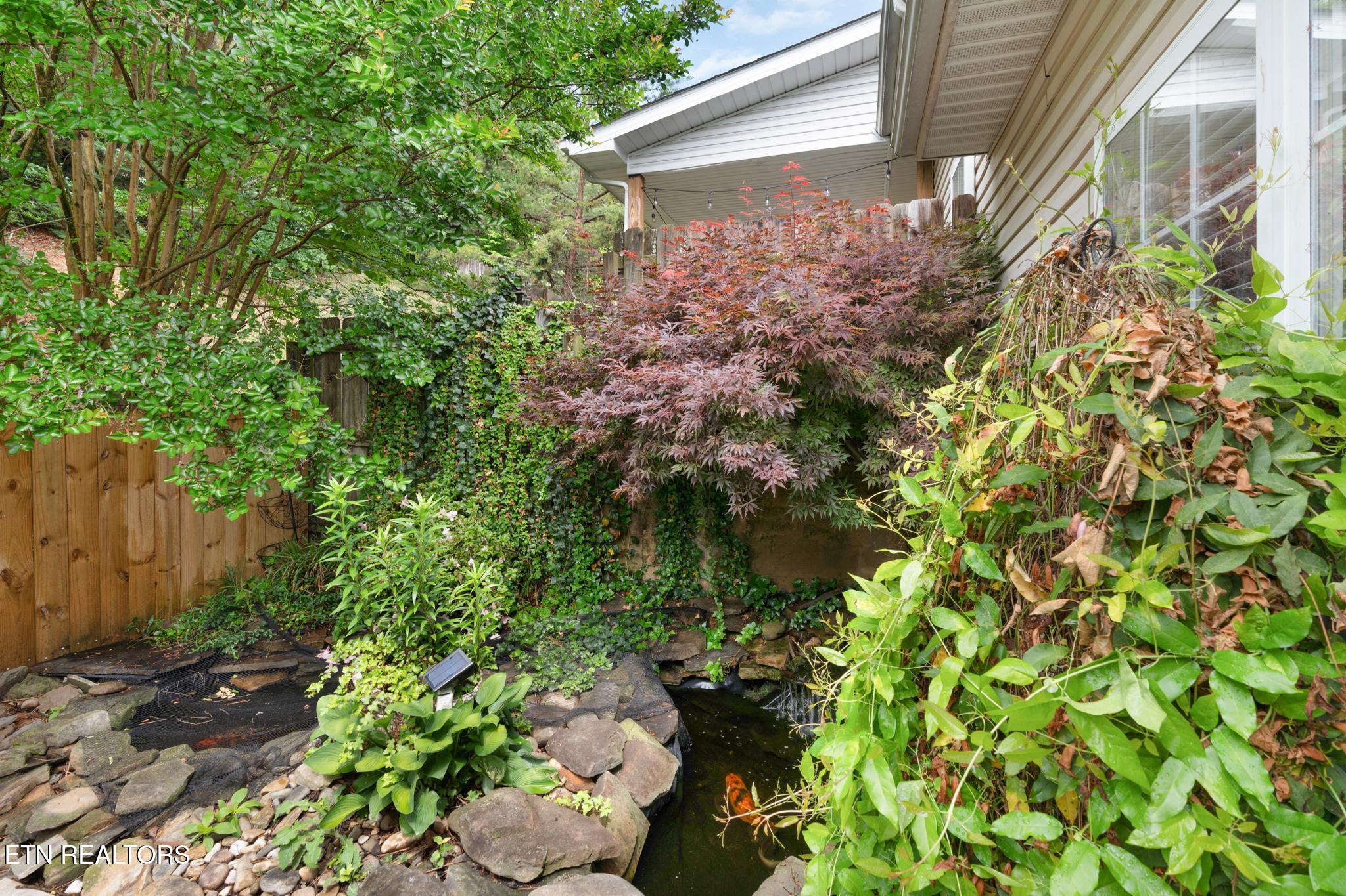 6962 Pemmbrooke Shire Lane Knoxville TN 37909