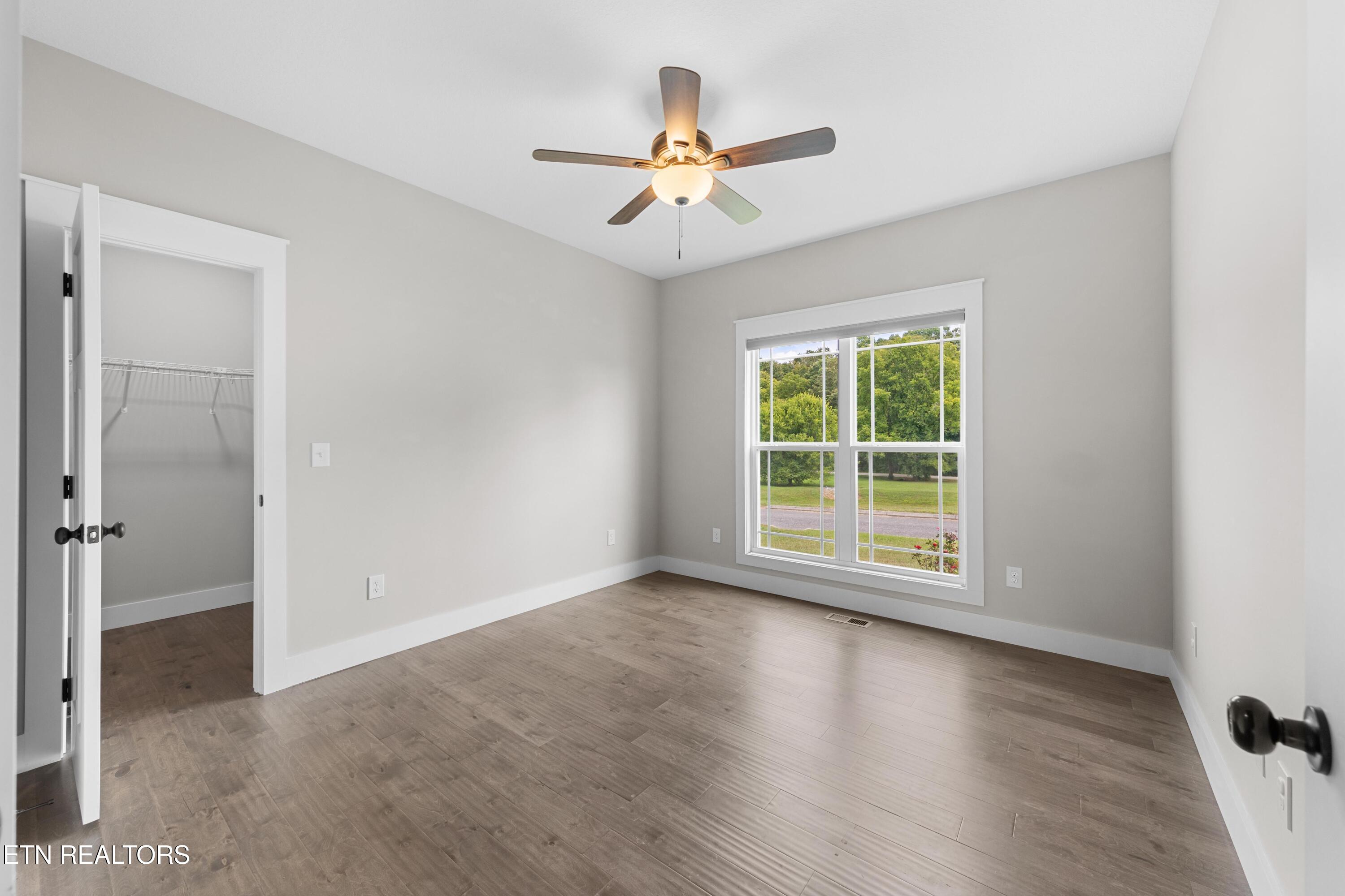 279 Lakeside Meadows Circle Madisonville TN 37354