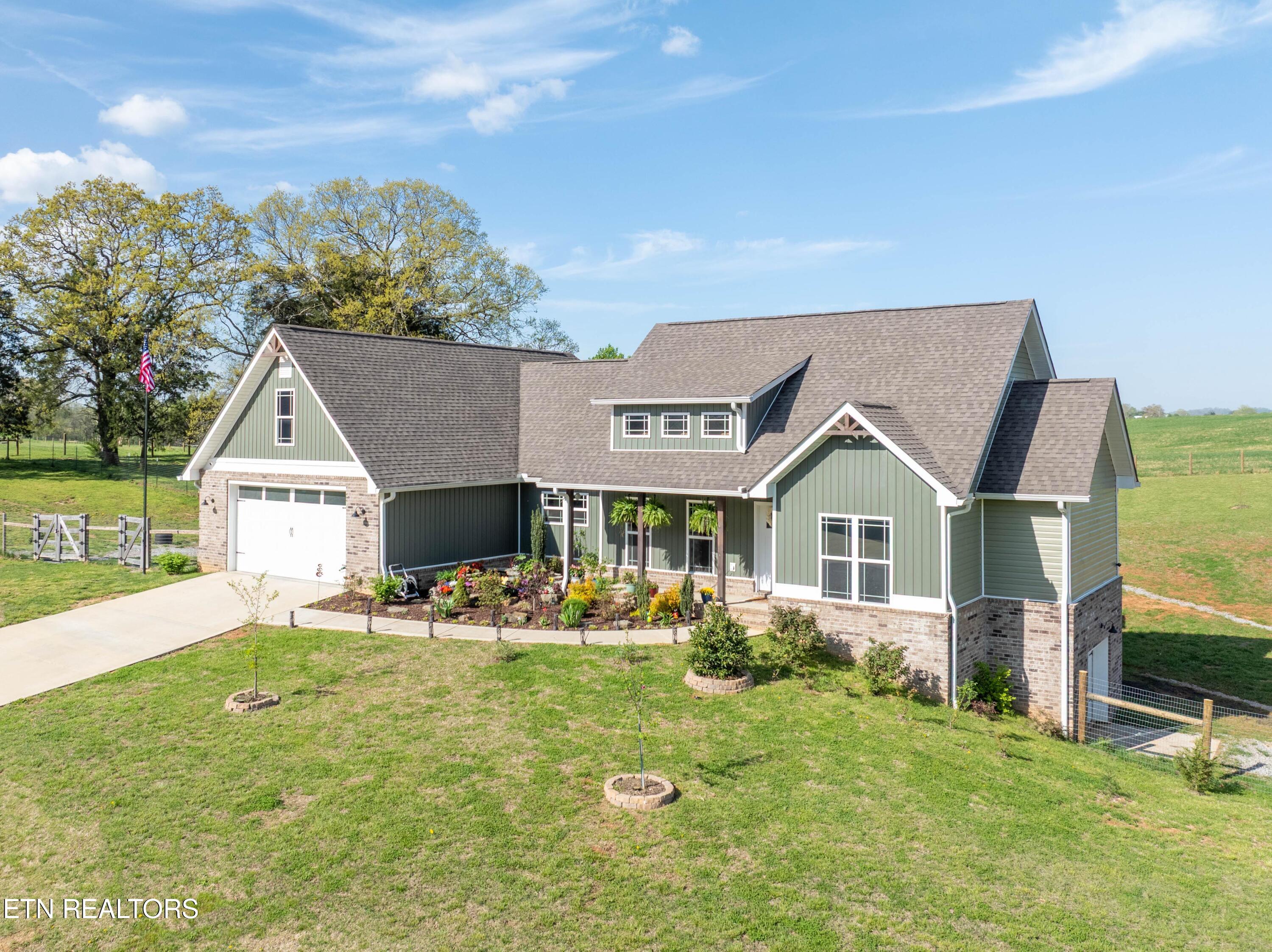 279 Lakeside Meadows Circle Madisonville TN 37354