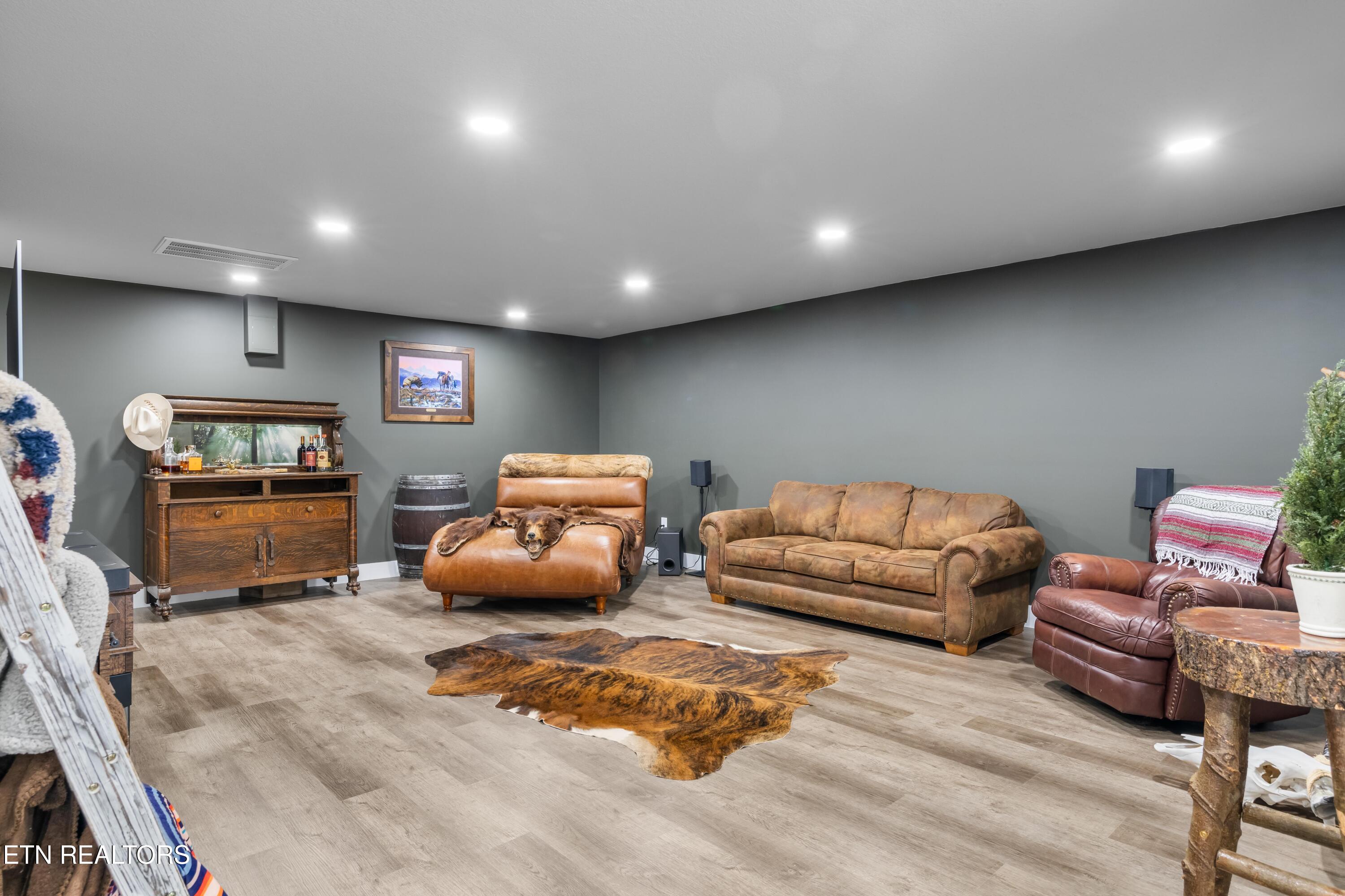 279 Lakeside Meadows Circle Madisonville TN 37354