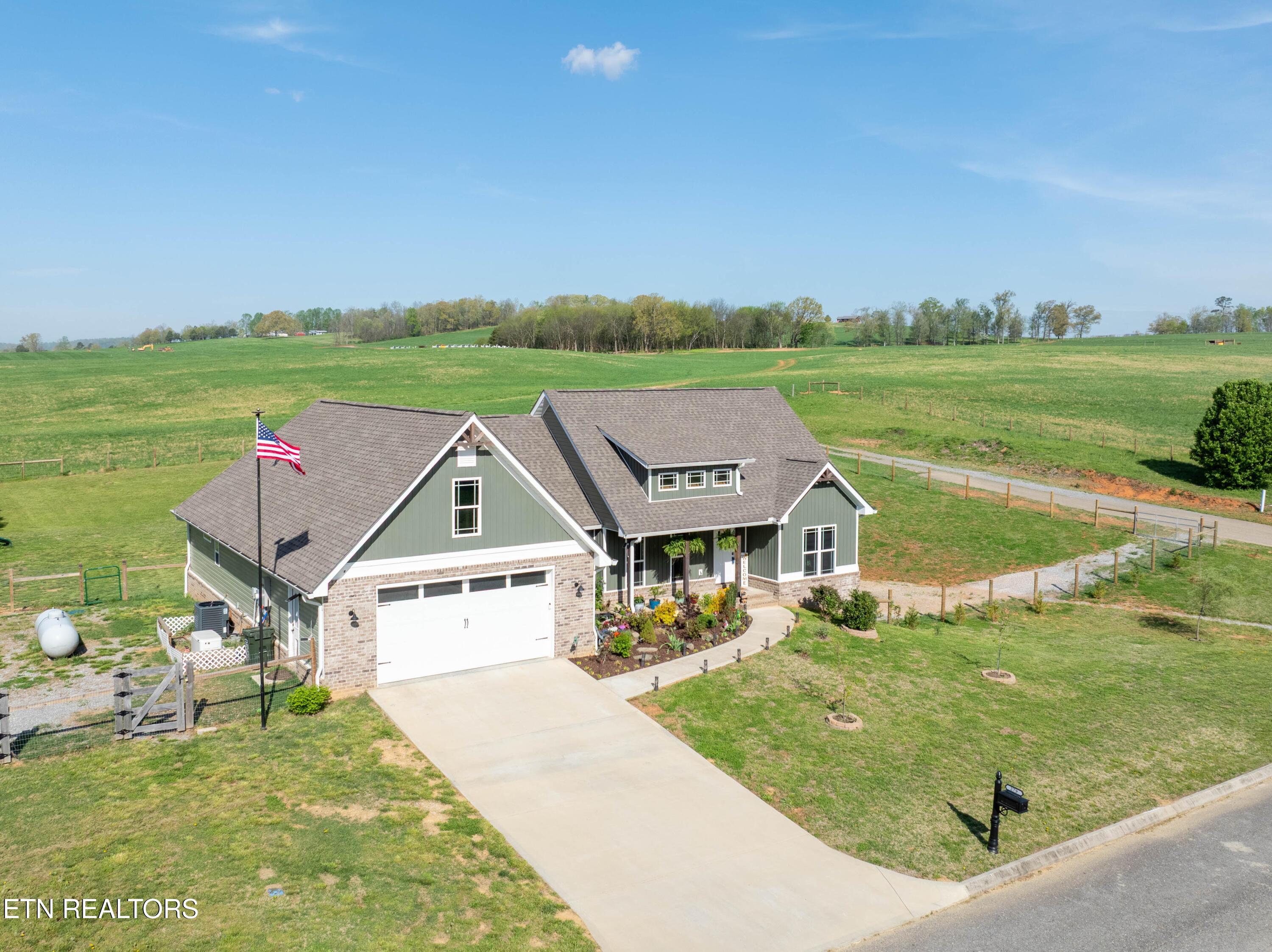 279 Lakeside Meadows Circle Madisonville TN 37354