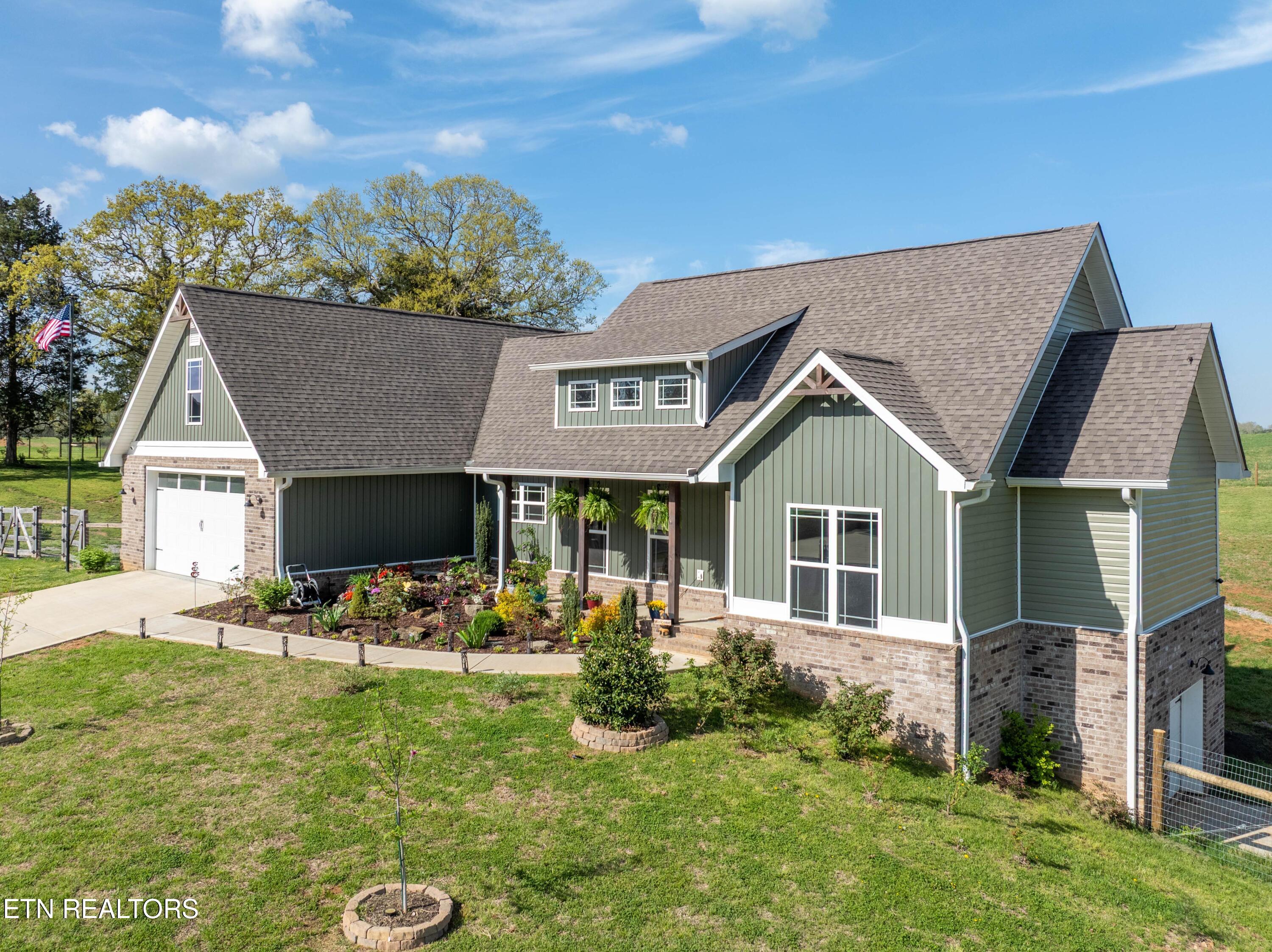 279 Lakeside Meadows Circle Madisonville TN 37354