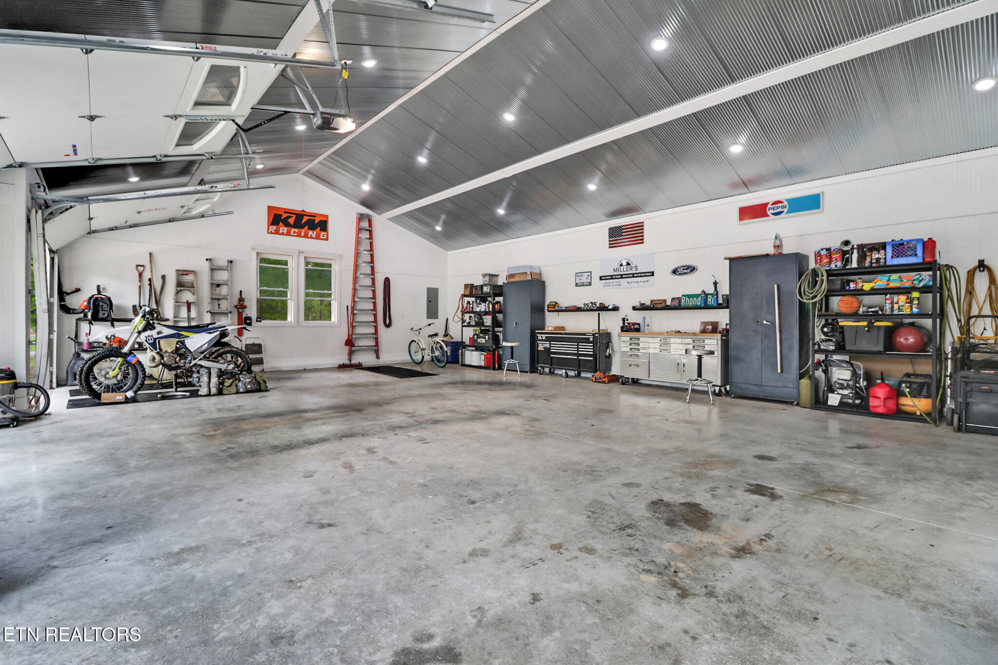 265 Falling Leaf Road Jamestown TN 38556