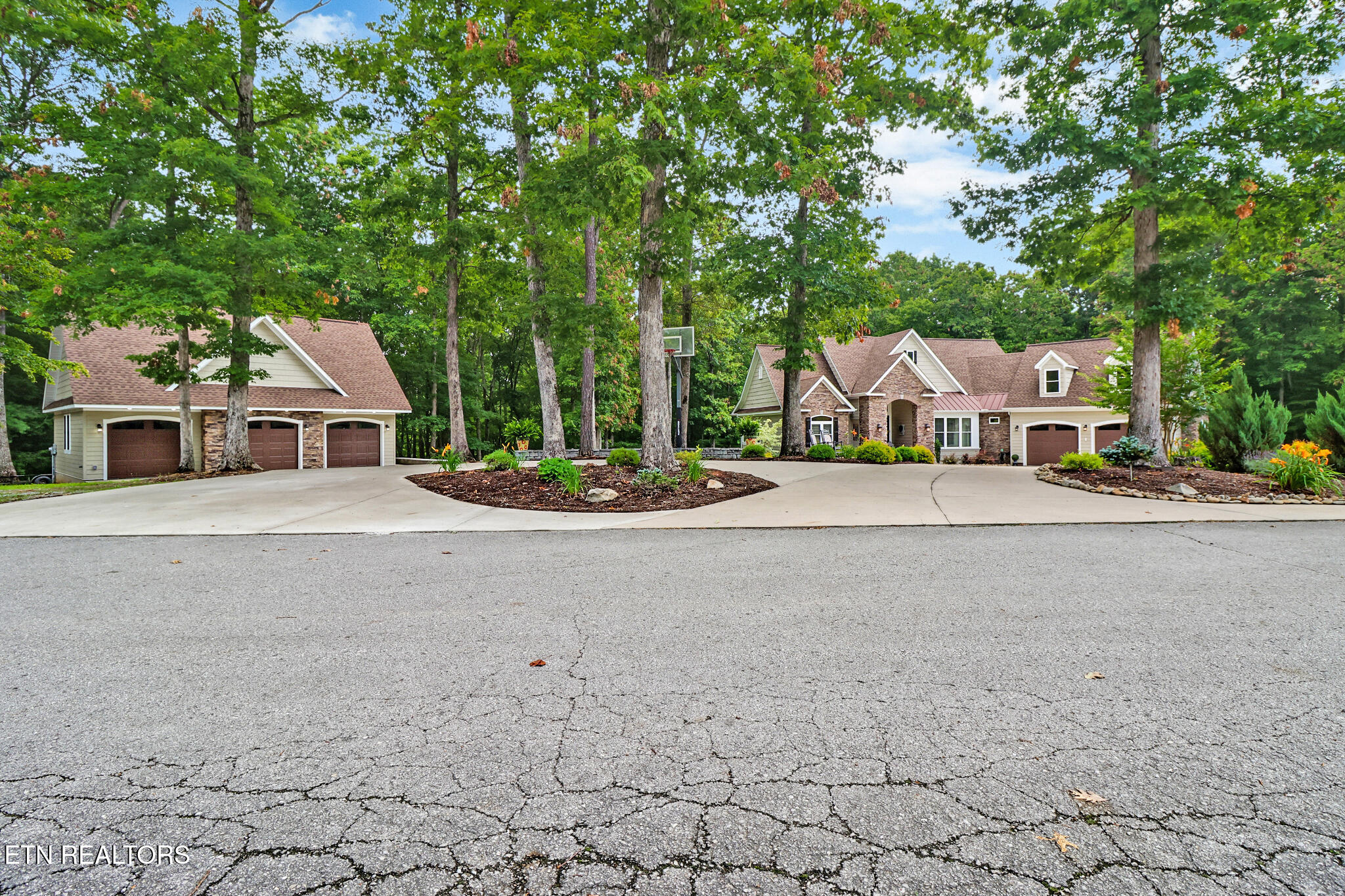 265 Falling Leaf Road Jamestown TN 38556