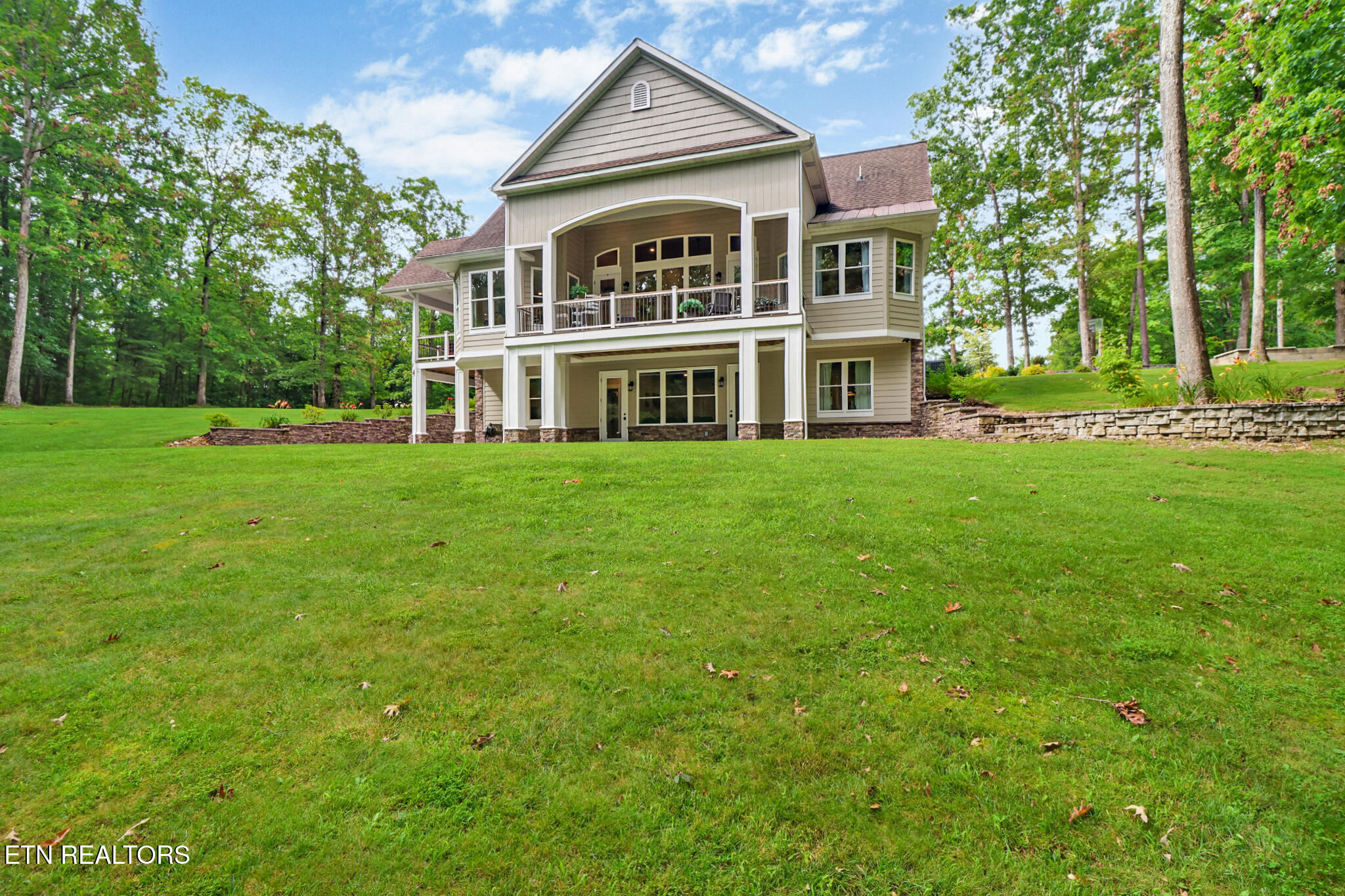 265 Falling Leaf Road Jamestown TN 38556