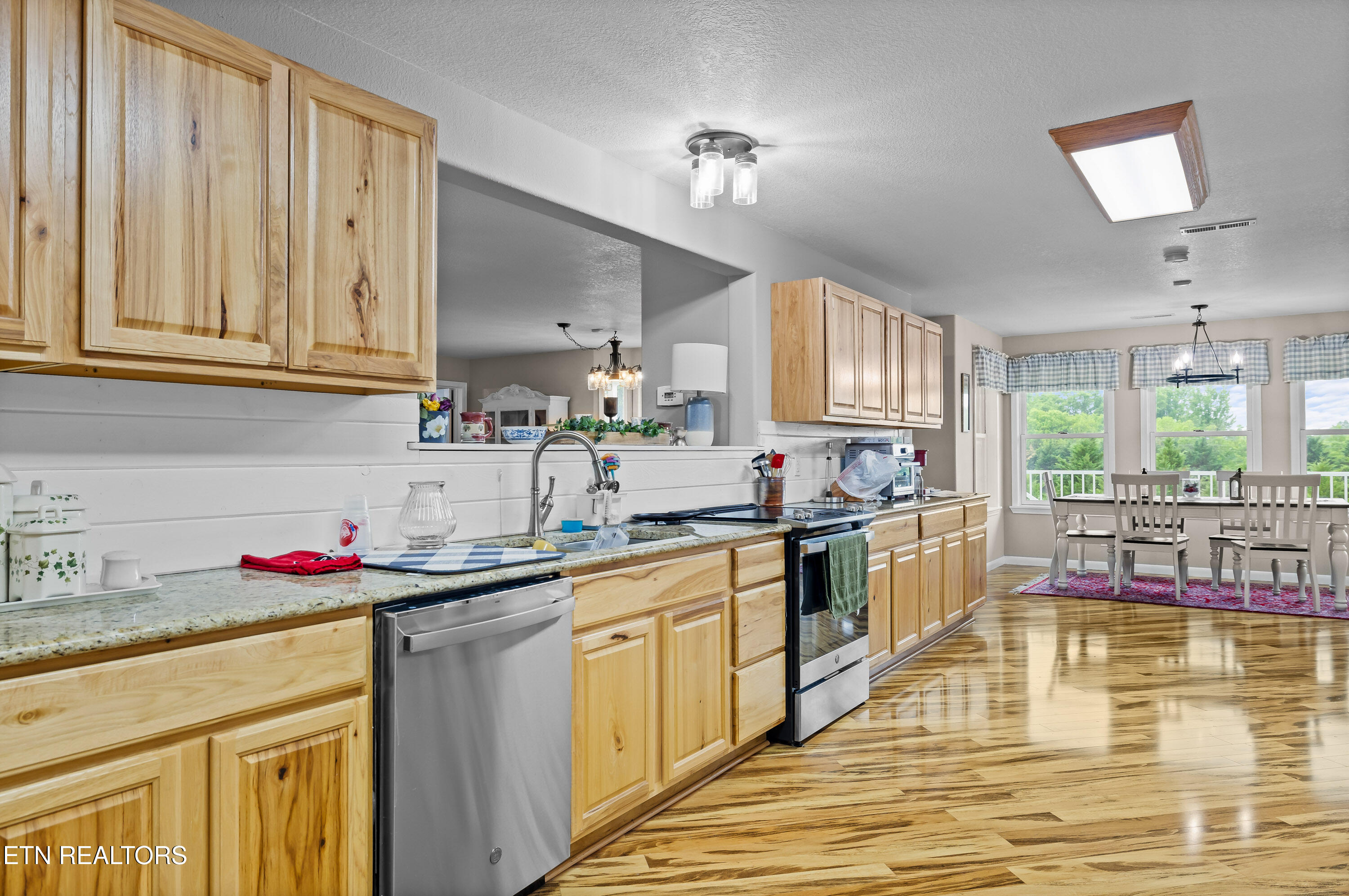 1700 Cedar Valley Road Sweetwater TN 37874