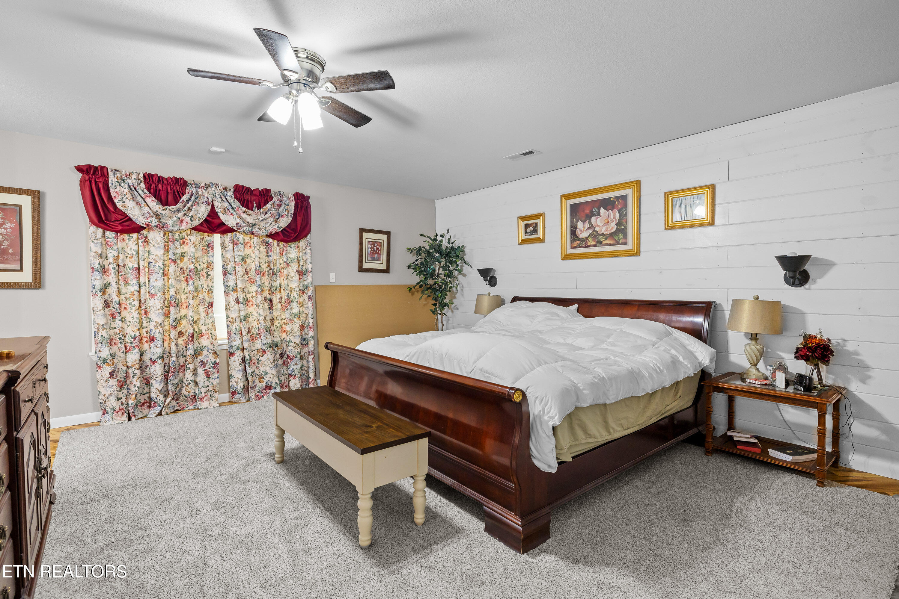 1700 Cedar Valley Road Sweetwater TN 37874