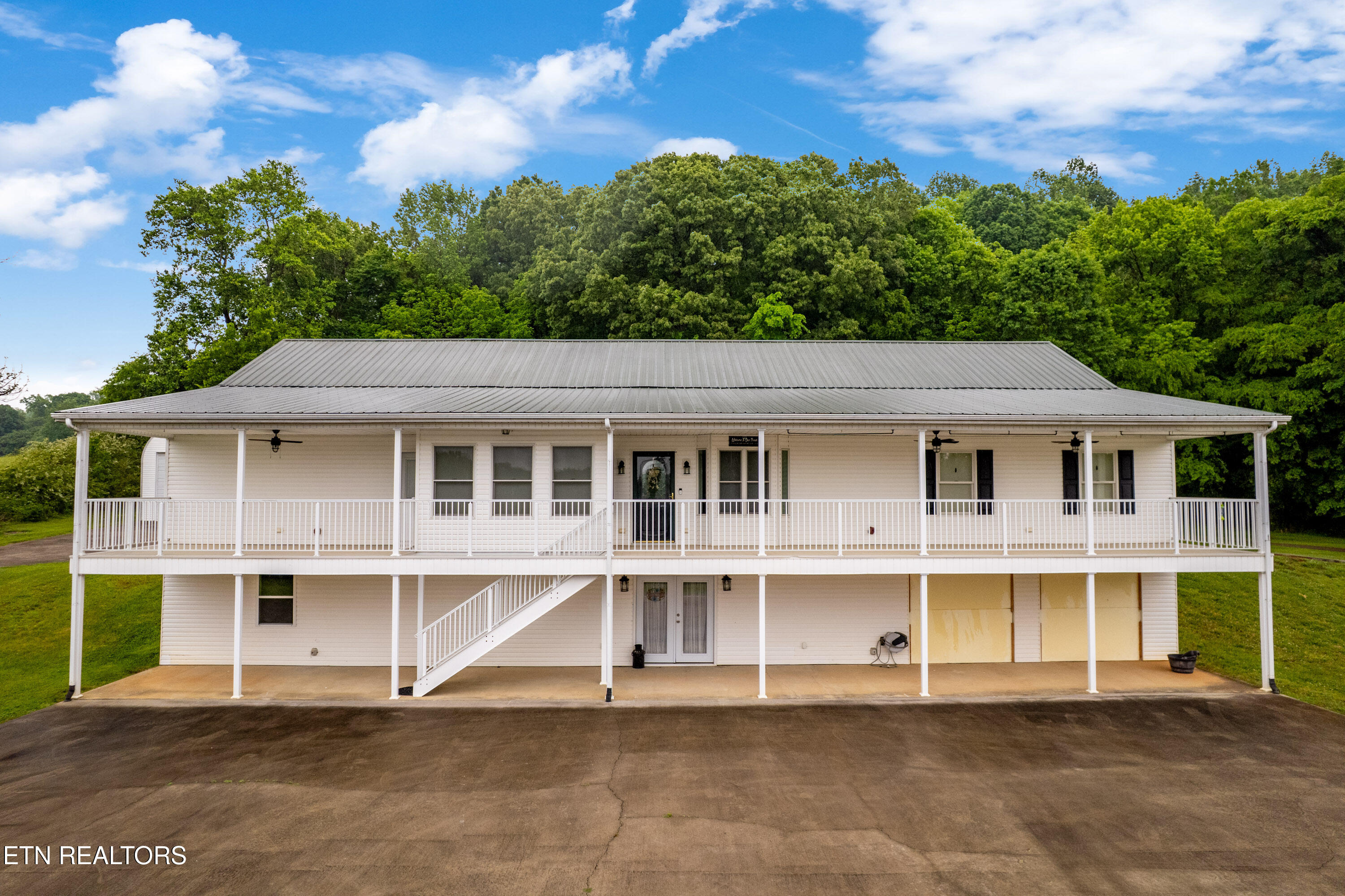 1700 Cedar Valley Road Sweetwater TN 37874