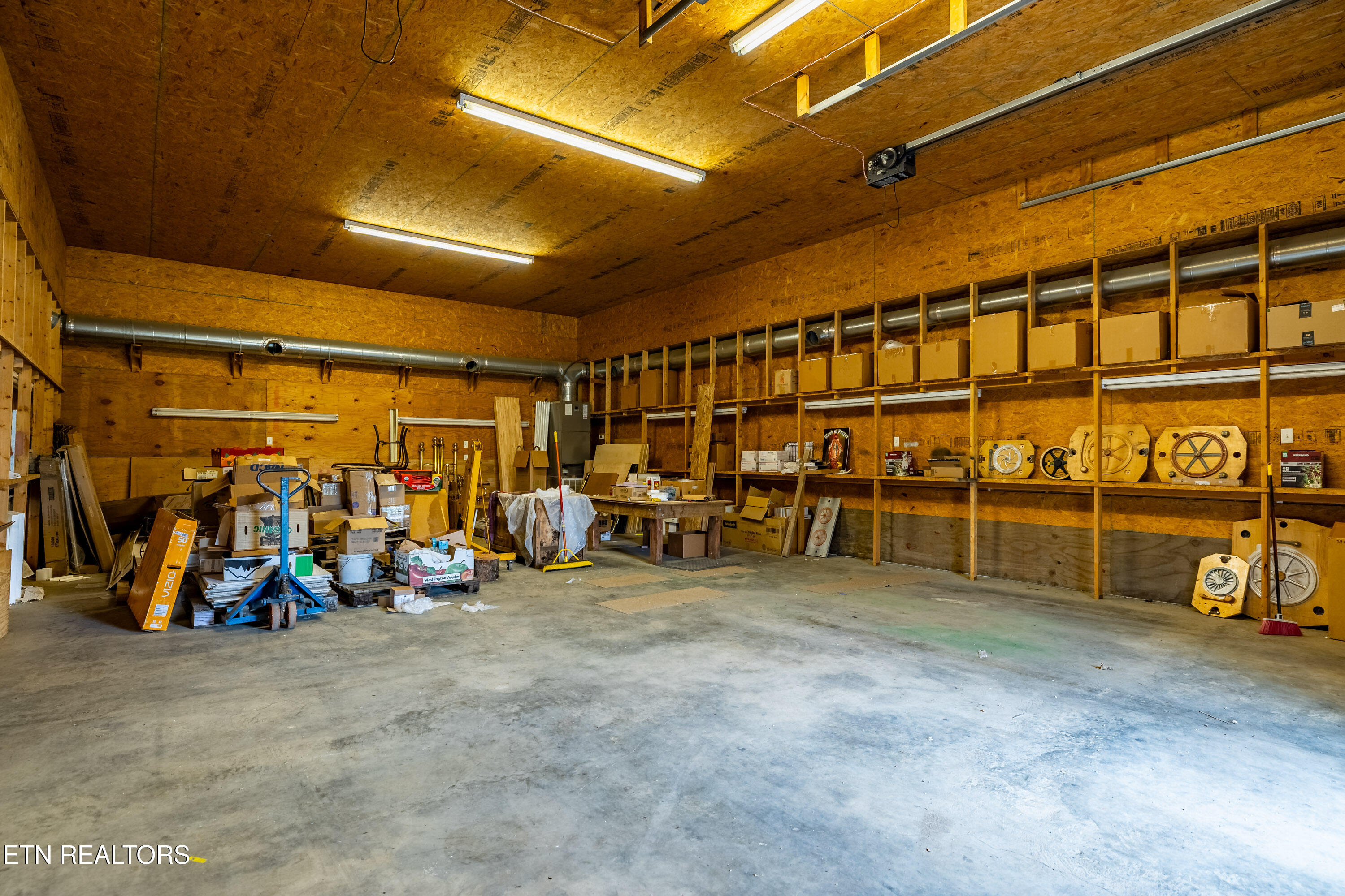1700 Cedar Valley Road Sweetwater TN 37874