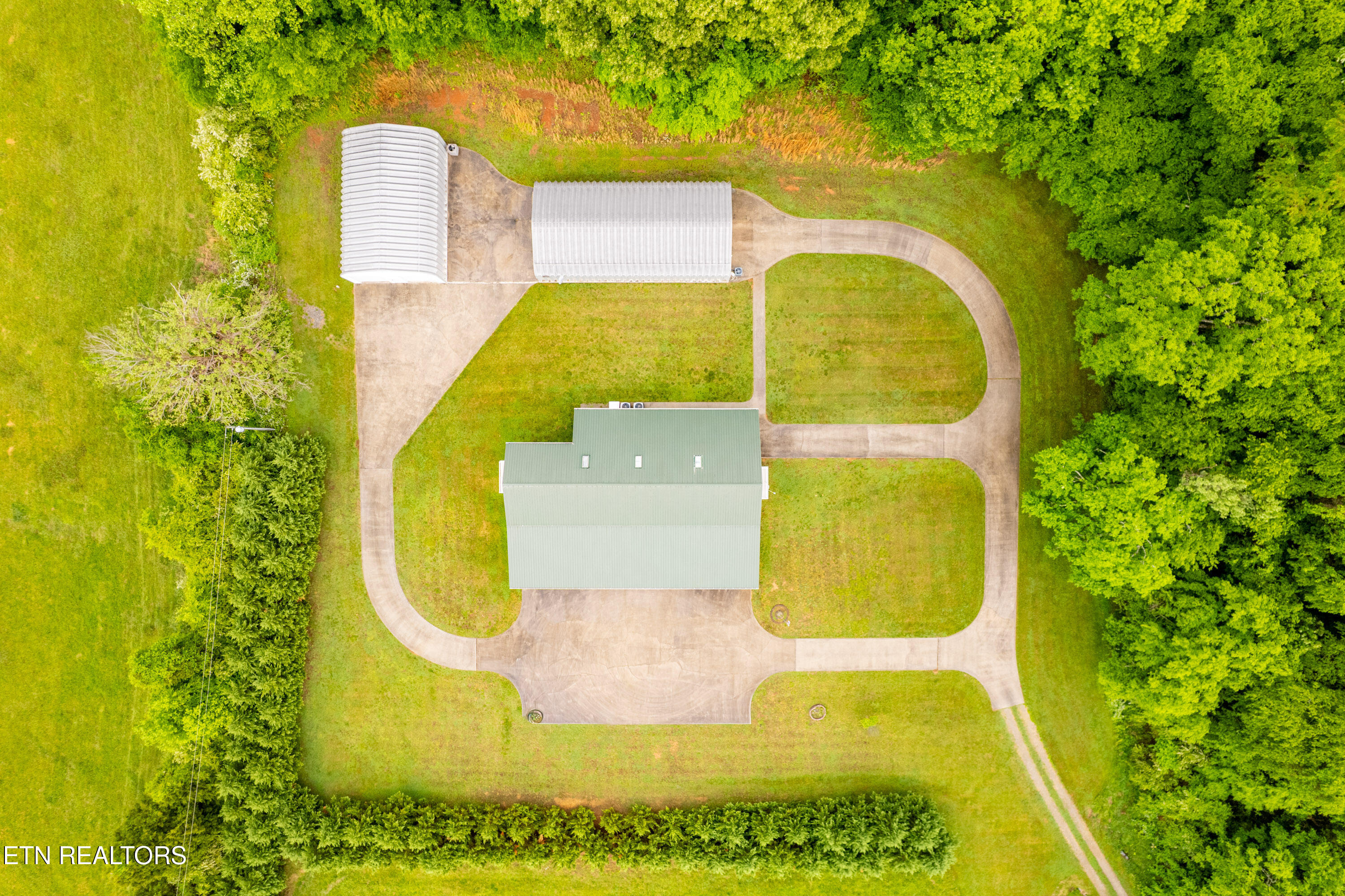 1700 Cedar Valley Road Sweetwater TN 37874