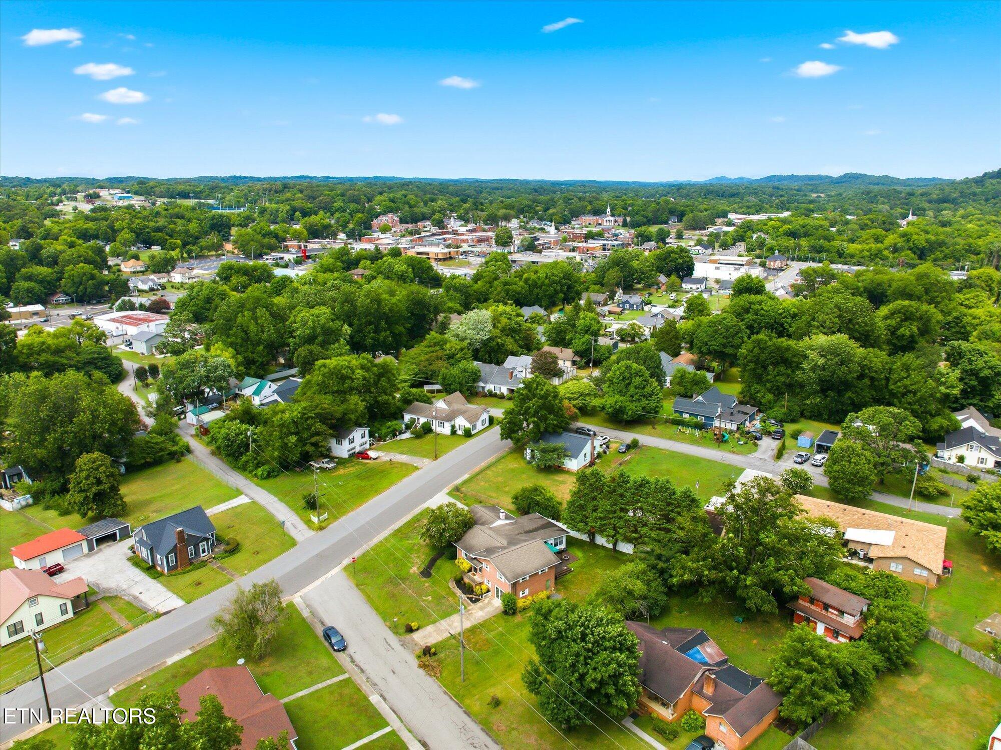 303 Scott Street Athens TN 37303