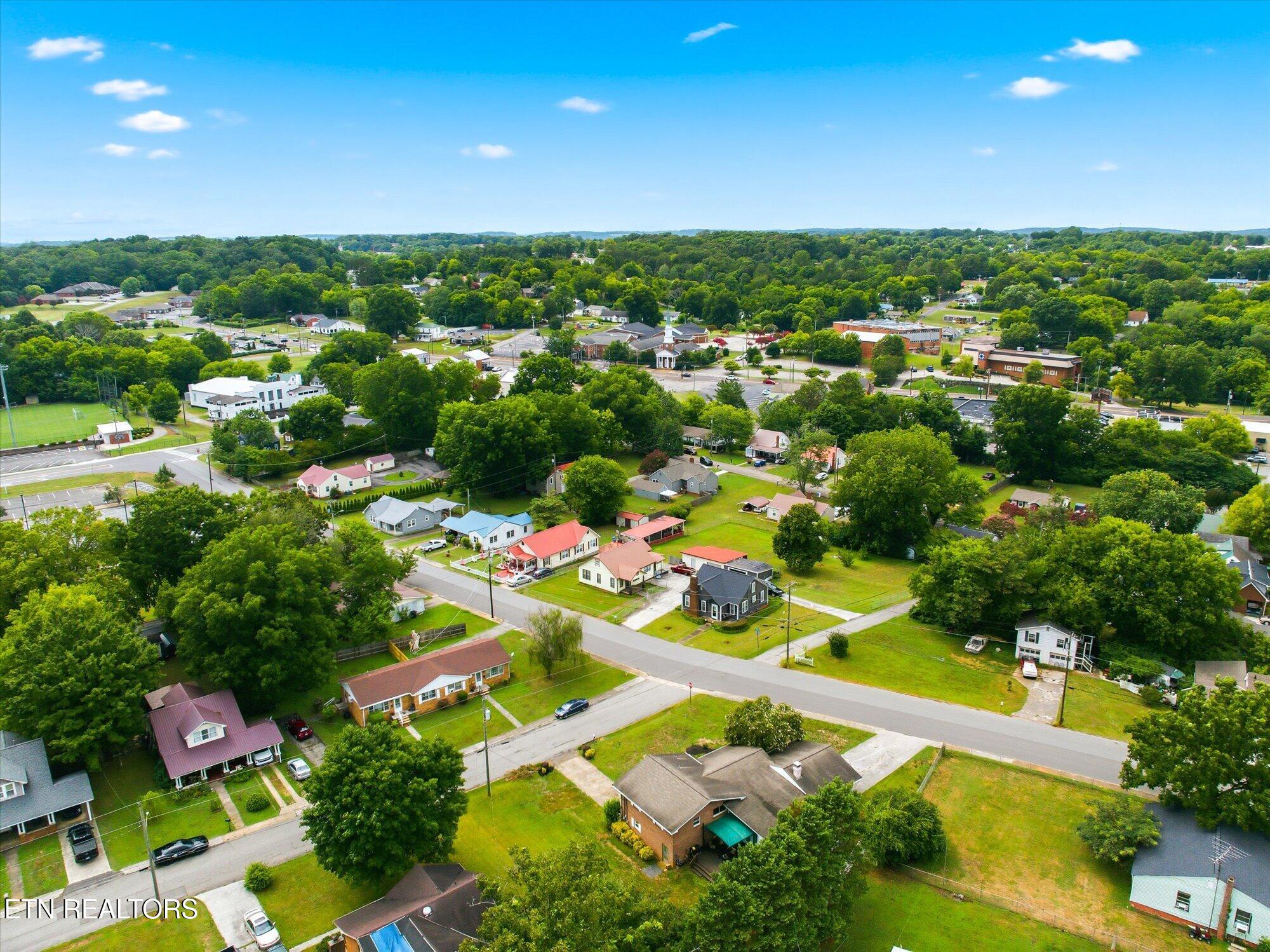 303 Scott Street Athens TN 37303