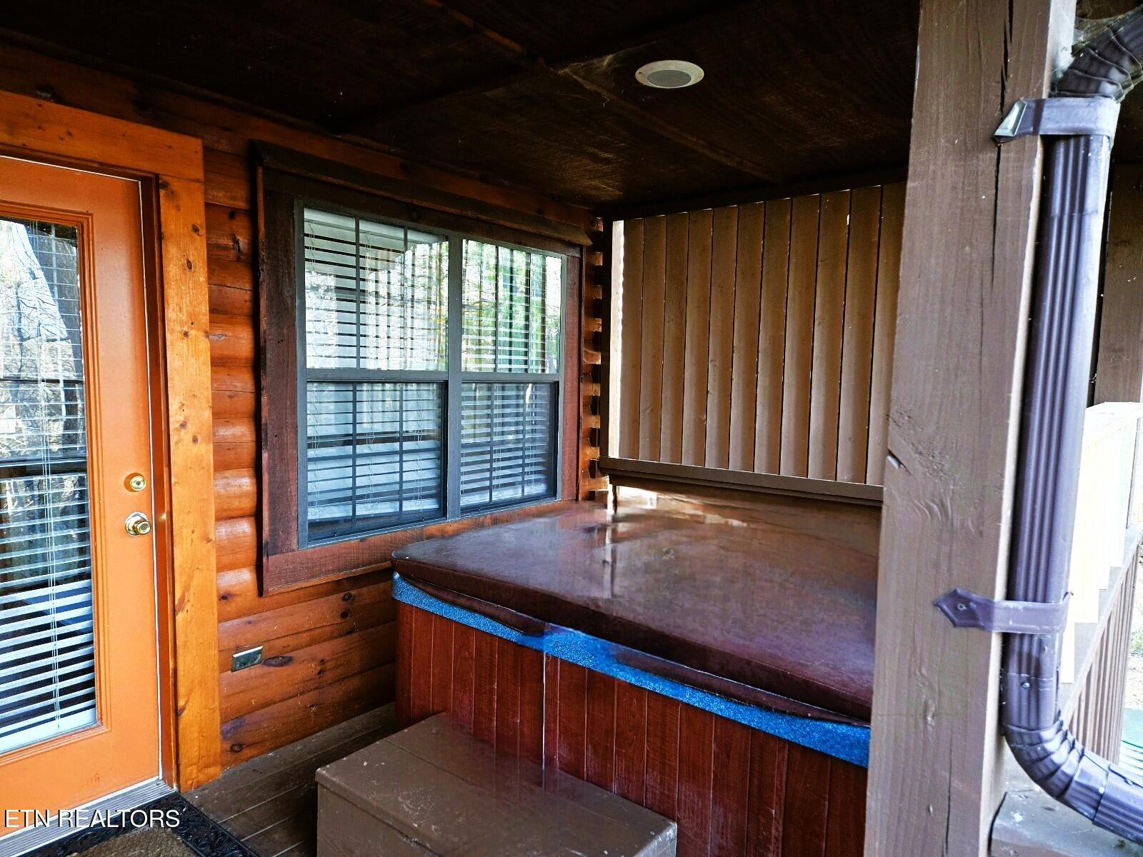 1529 Boo Boos Way Sevierville TN 37862