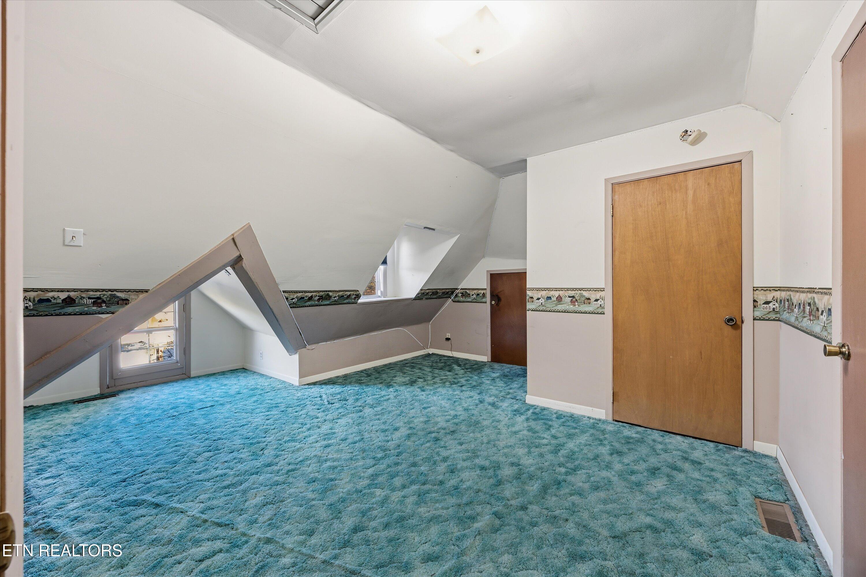 335 High Street Jellico TN 37762