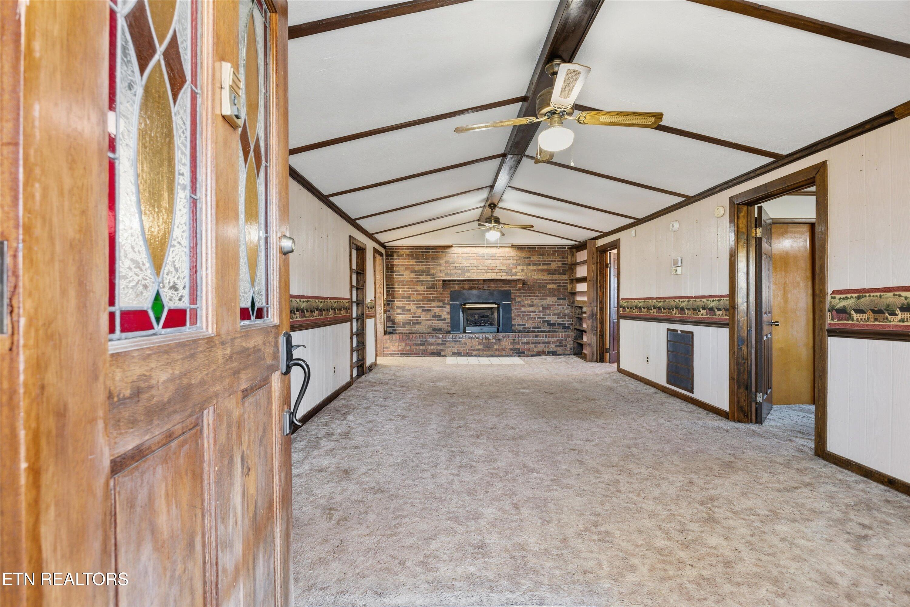 335 High Street Jellico TN 37762