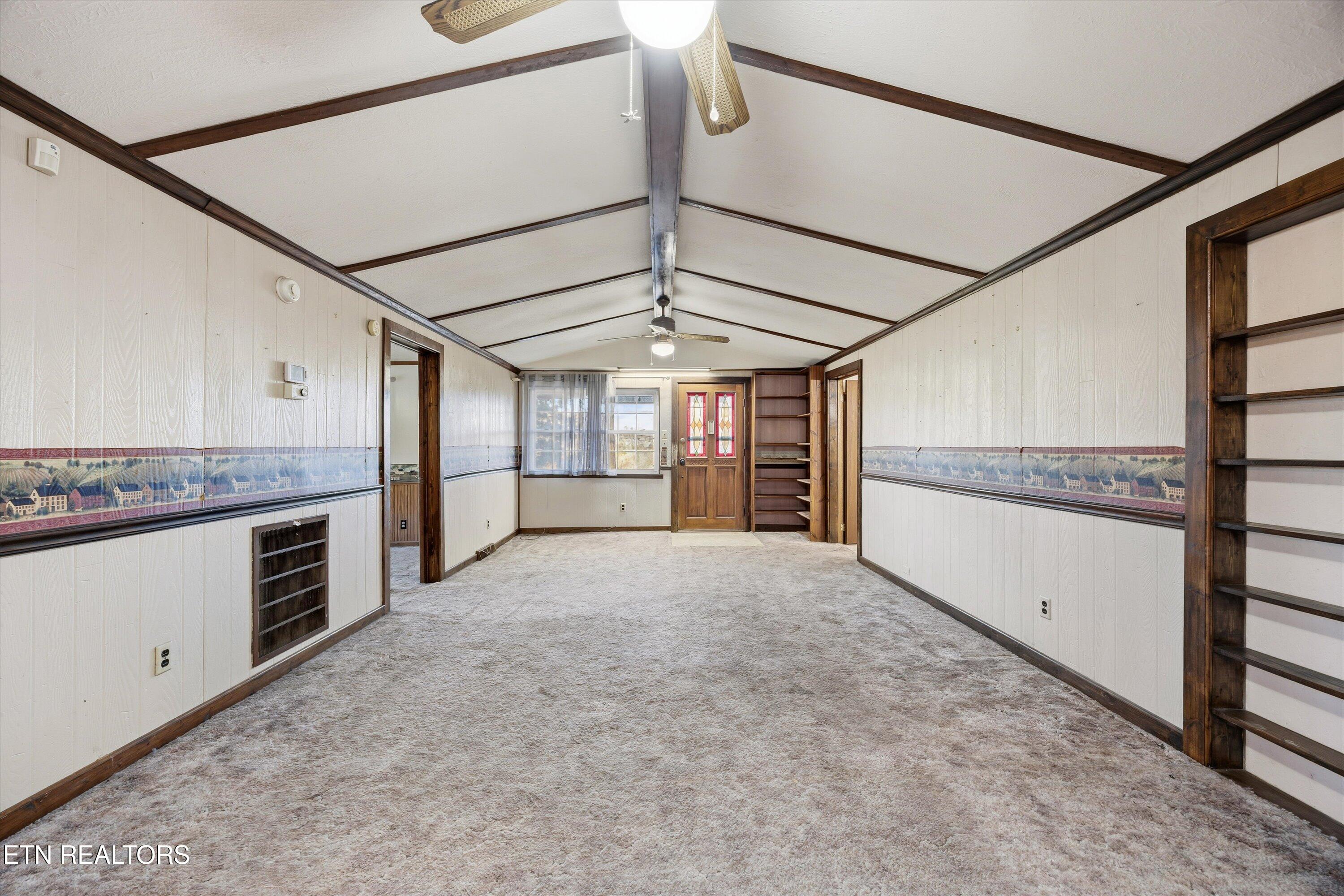 335 High Street Jellico TN 37762