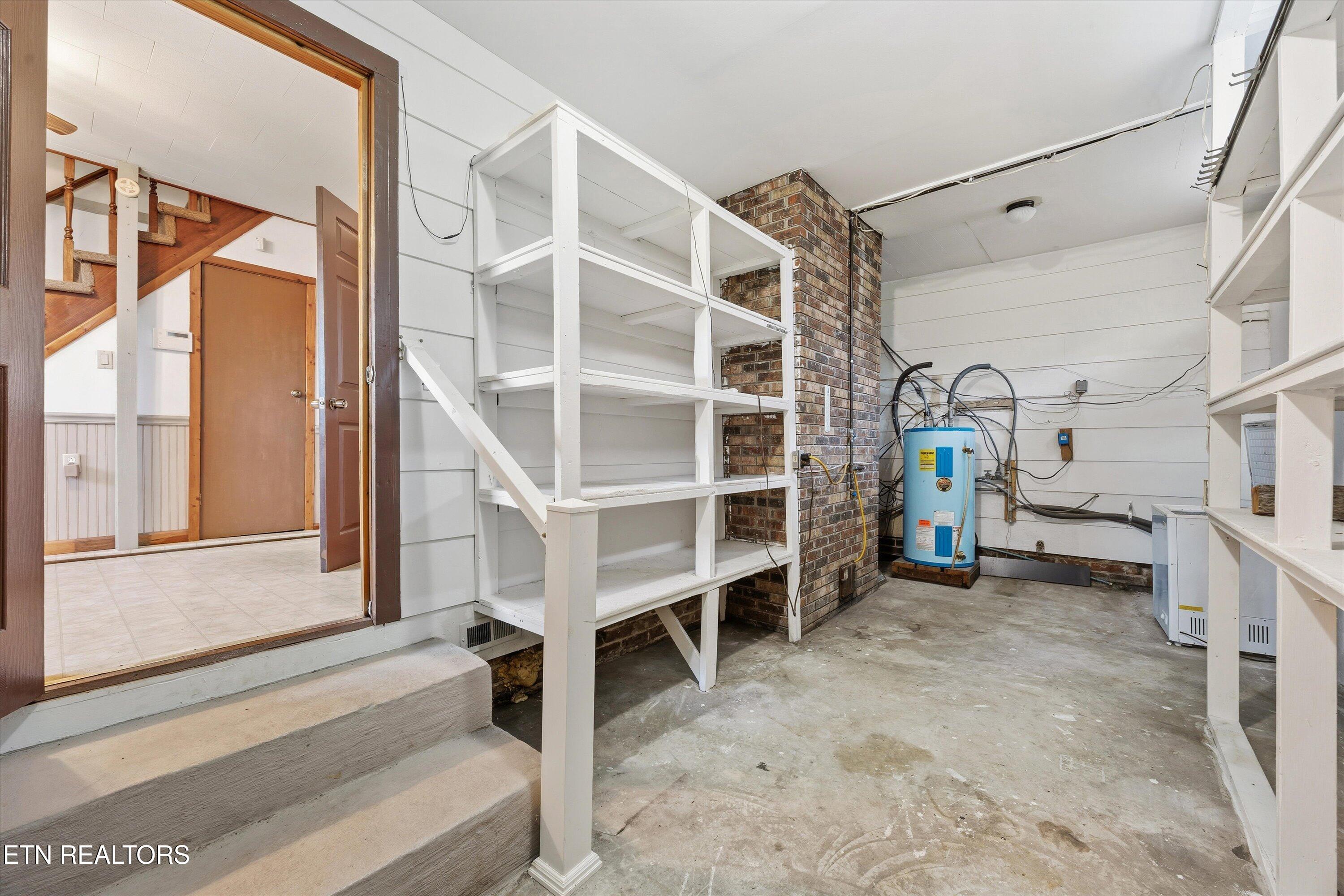 335 High Street Jellico TN 37762