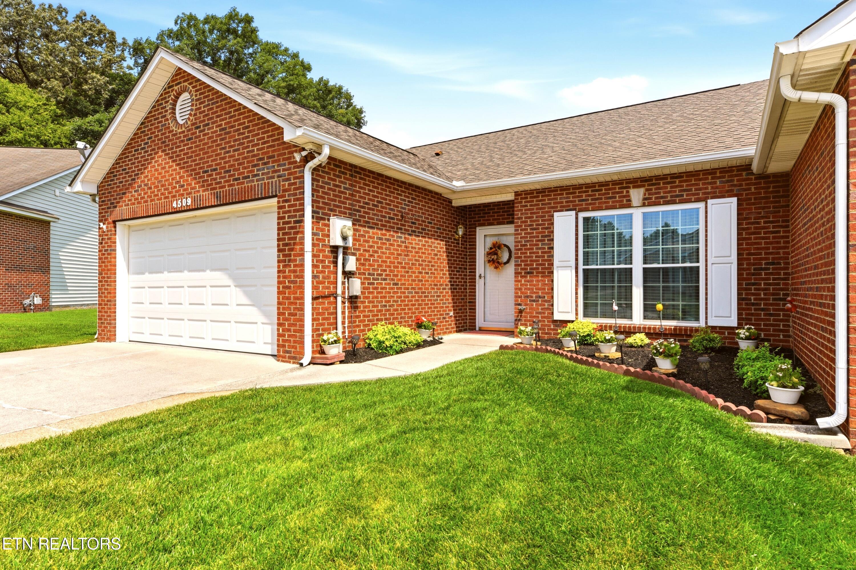 4509 Broadmeadow Way Knoxville TN 37912