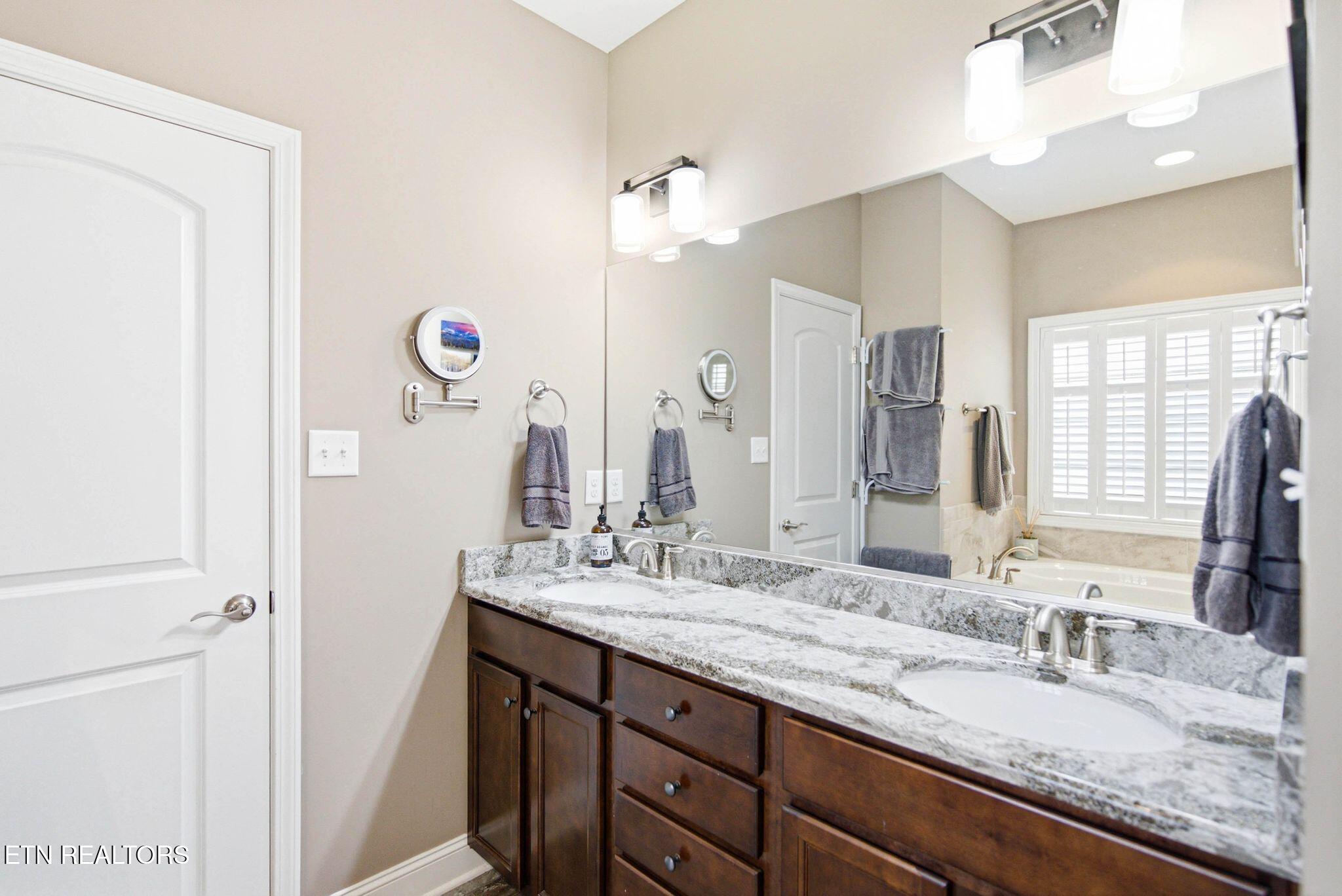 2247 Muddy Creek Lane Knoxville TN 37932