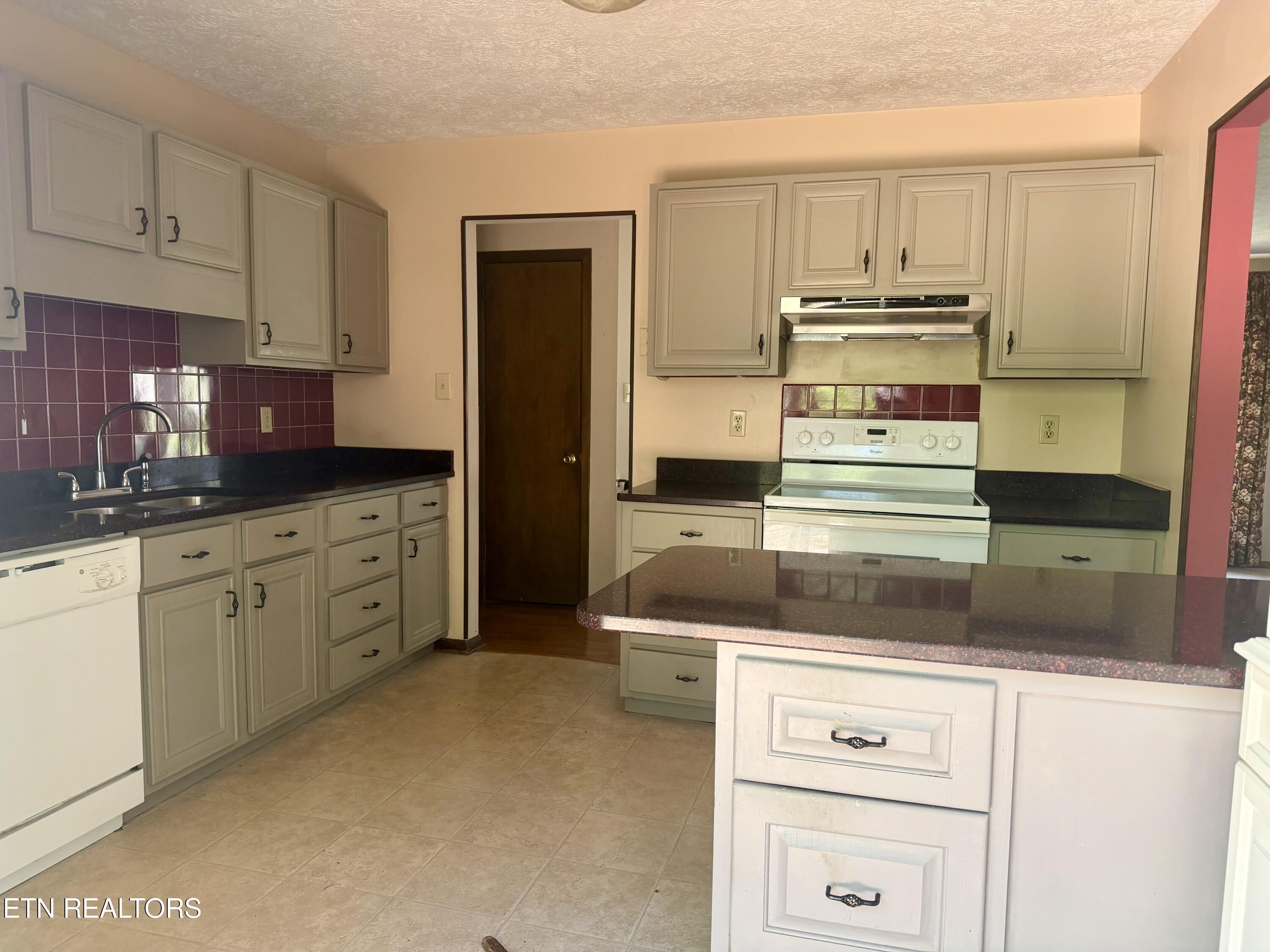 5613 Outer Drive Knoxville TN 37921