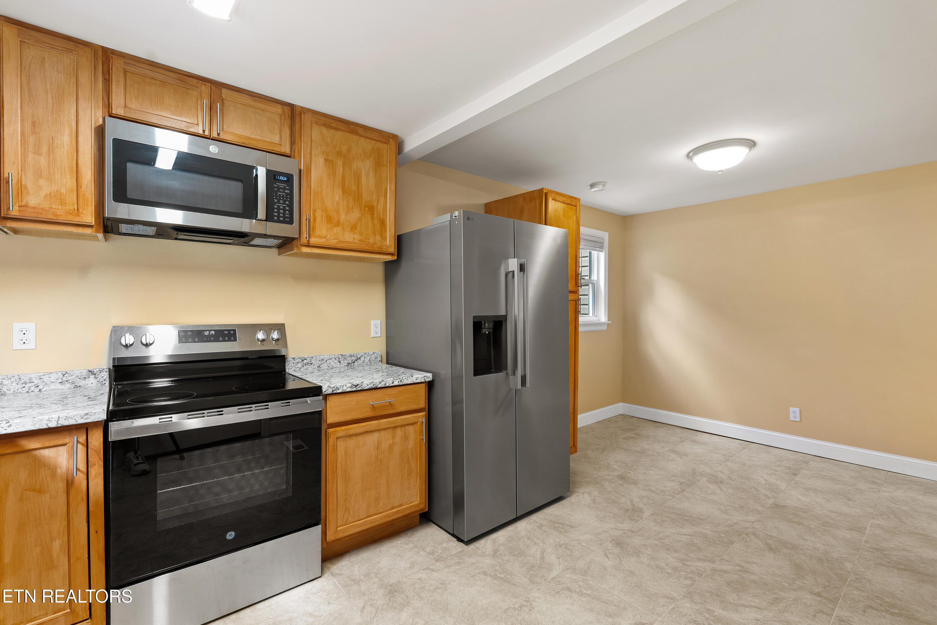 201 W 9th Avenue Lenoir City TN 37771