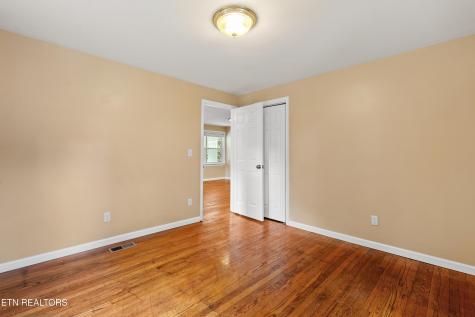 201 W 9th Avenue Lenoir City TN 37771