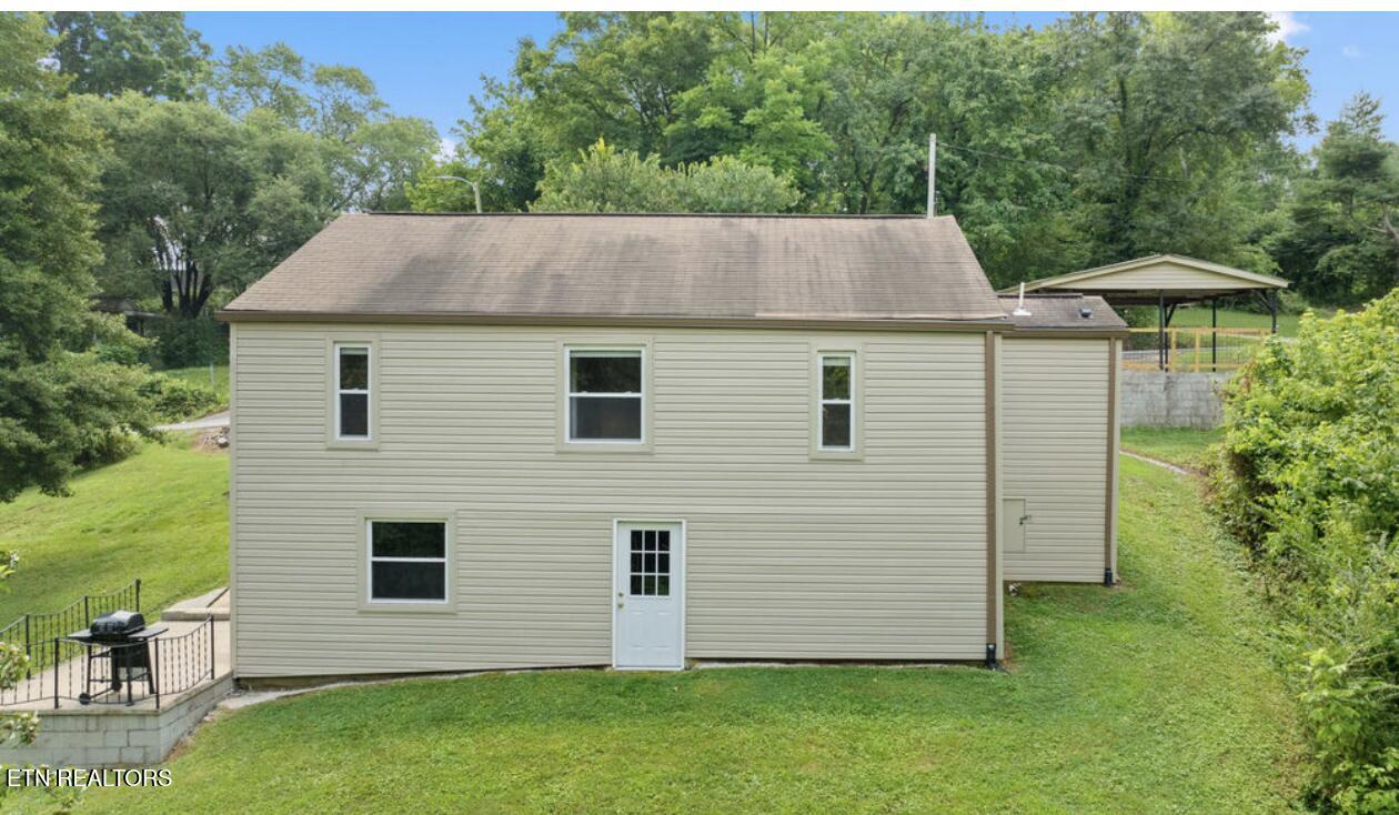 201 W 9th Avenue Lenoir City TN 37771