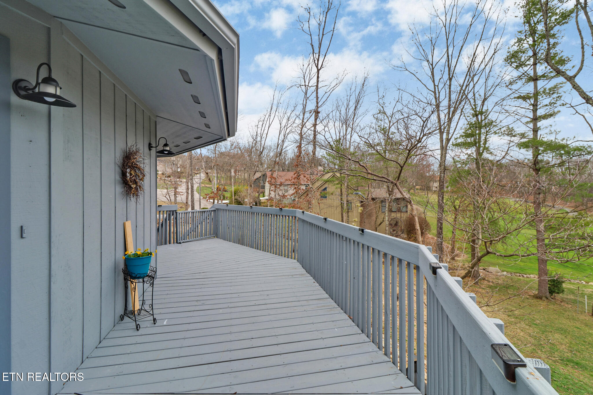 29 Sugarbush Lane Crossville TN 38558