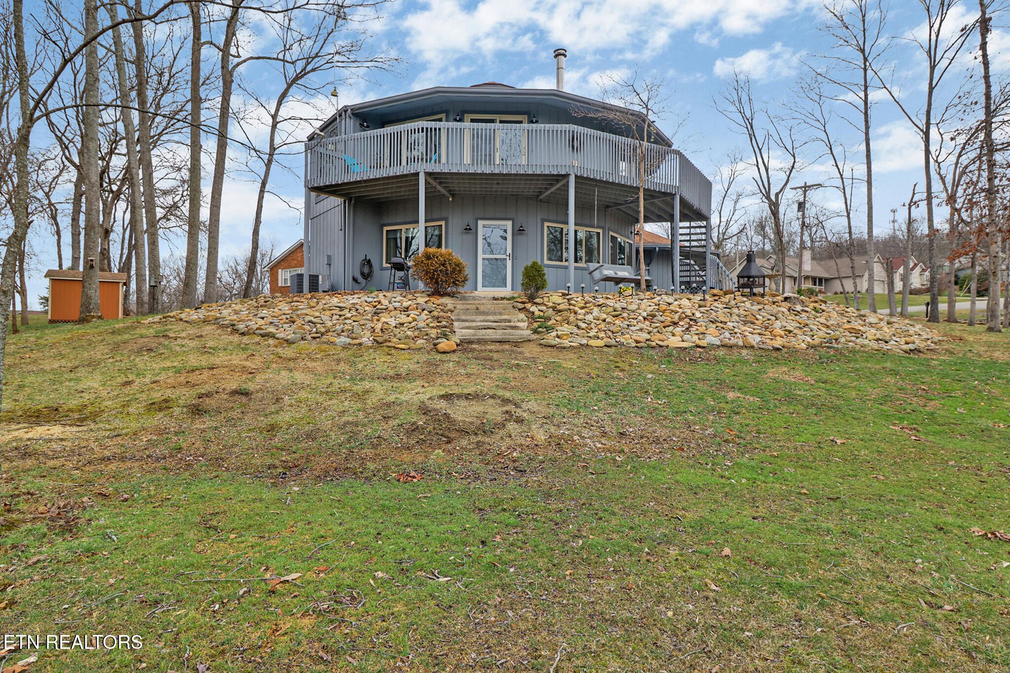 29 Sugarbush Lane Crossville TN 38558