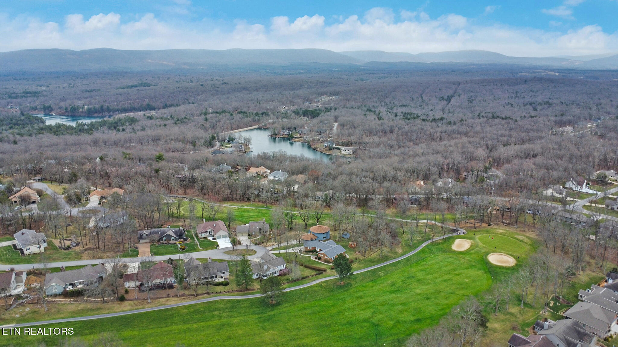 29 Sugarbush Lane Crossville TN 38558