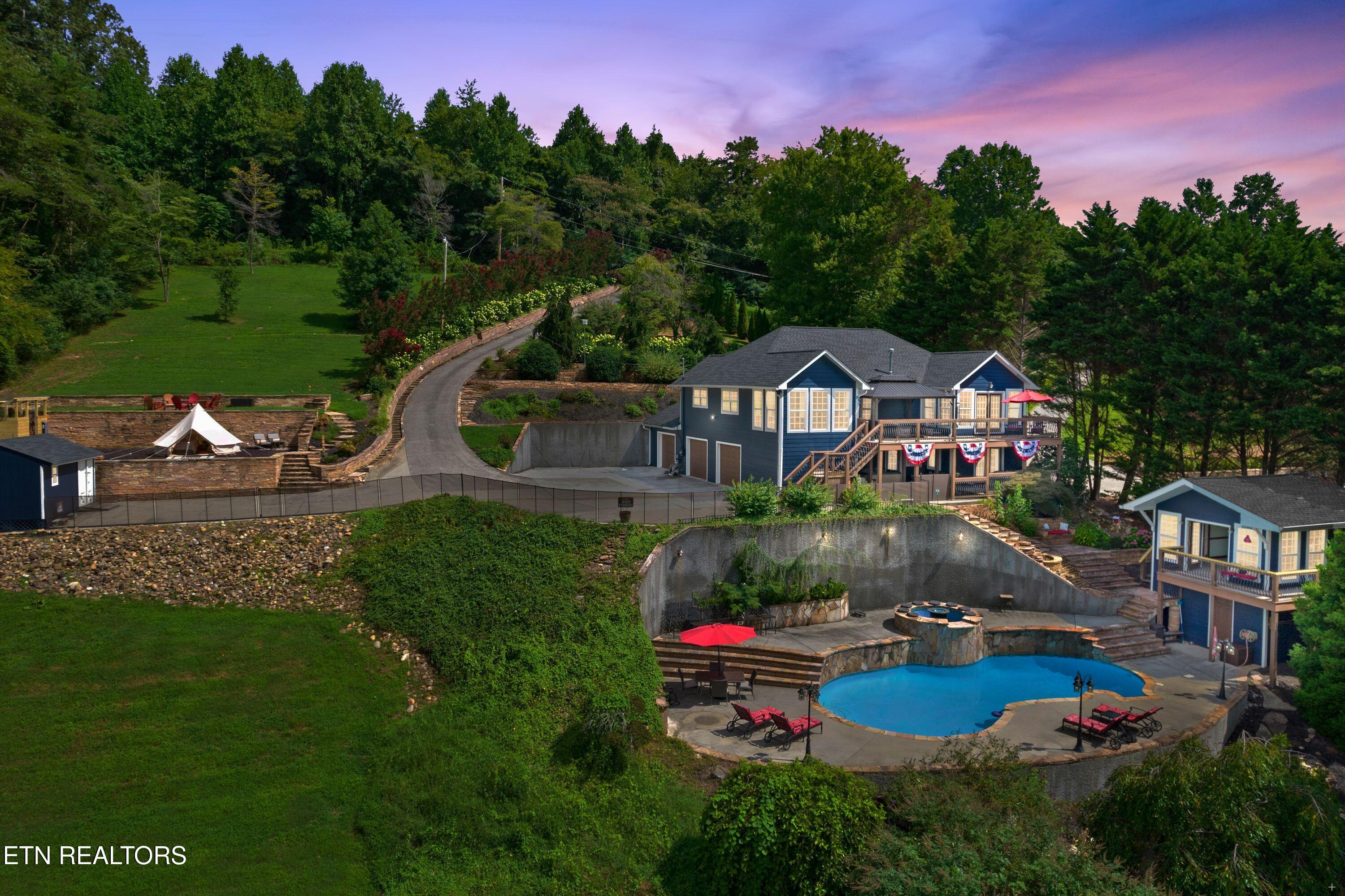 141 Settlers Road Harriman TN 37748