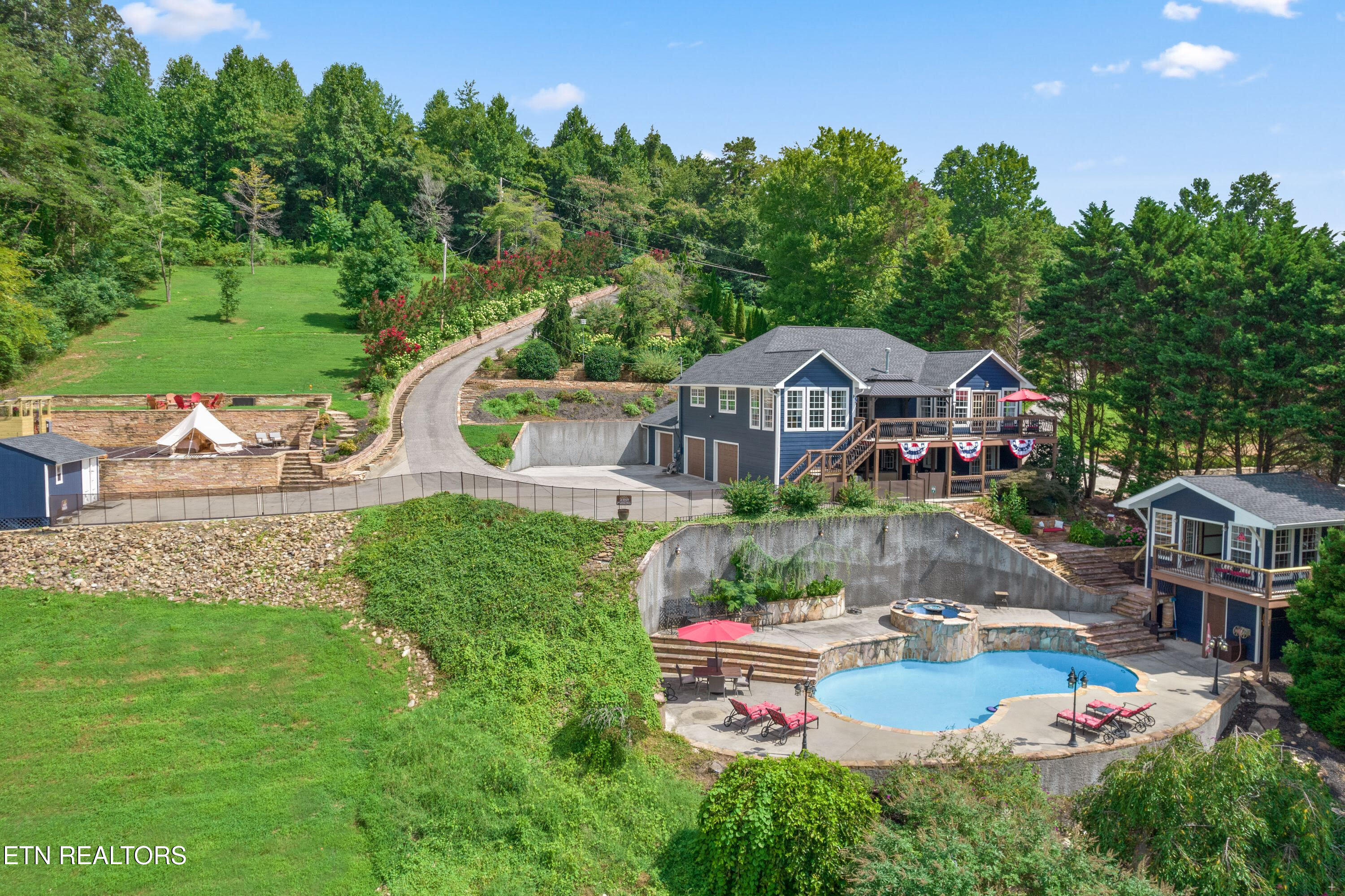 141 Settlers Road Harriman TN 37748