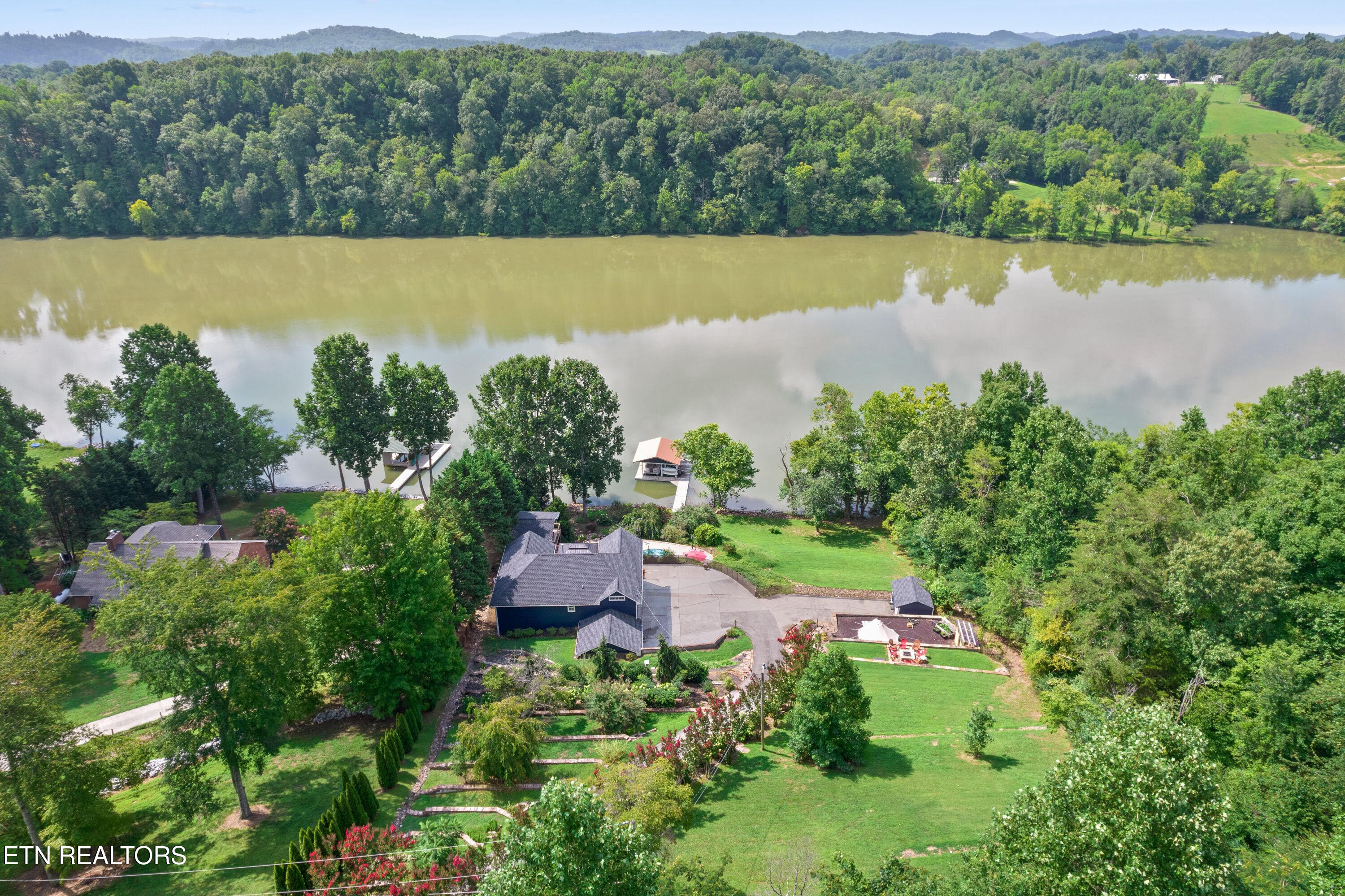 141 Settlers Road Harriman TN 37748