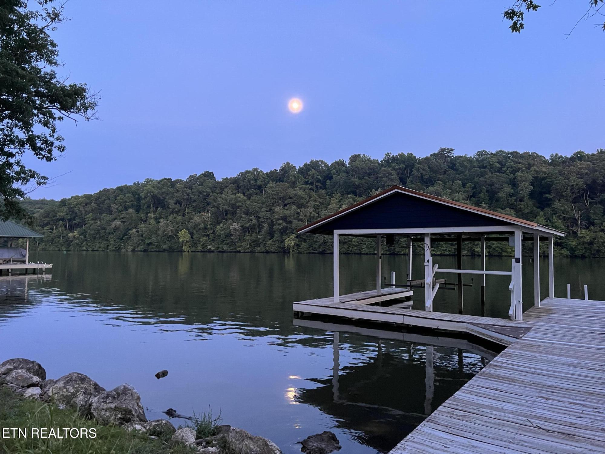 141 Settlers Road Harriman TN 37748