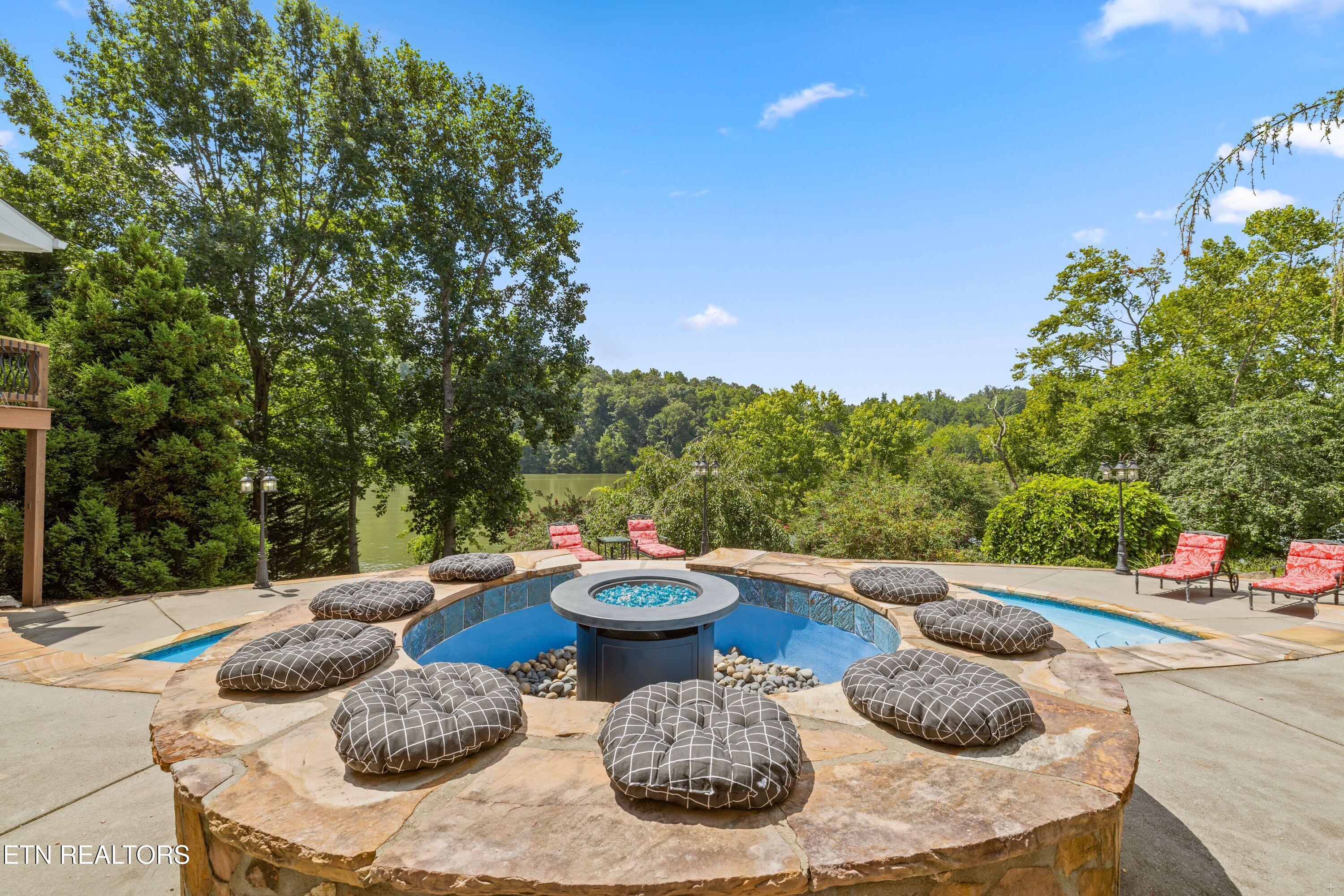 141 Settlers Road Harriman TN 37748