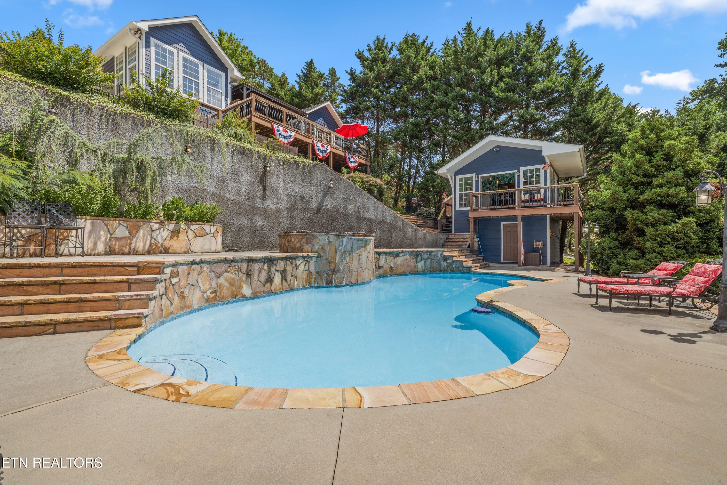 141 Settlers Road Harriman TN 37748